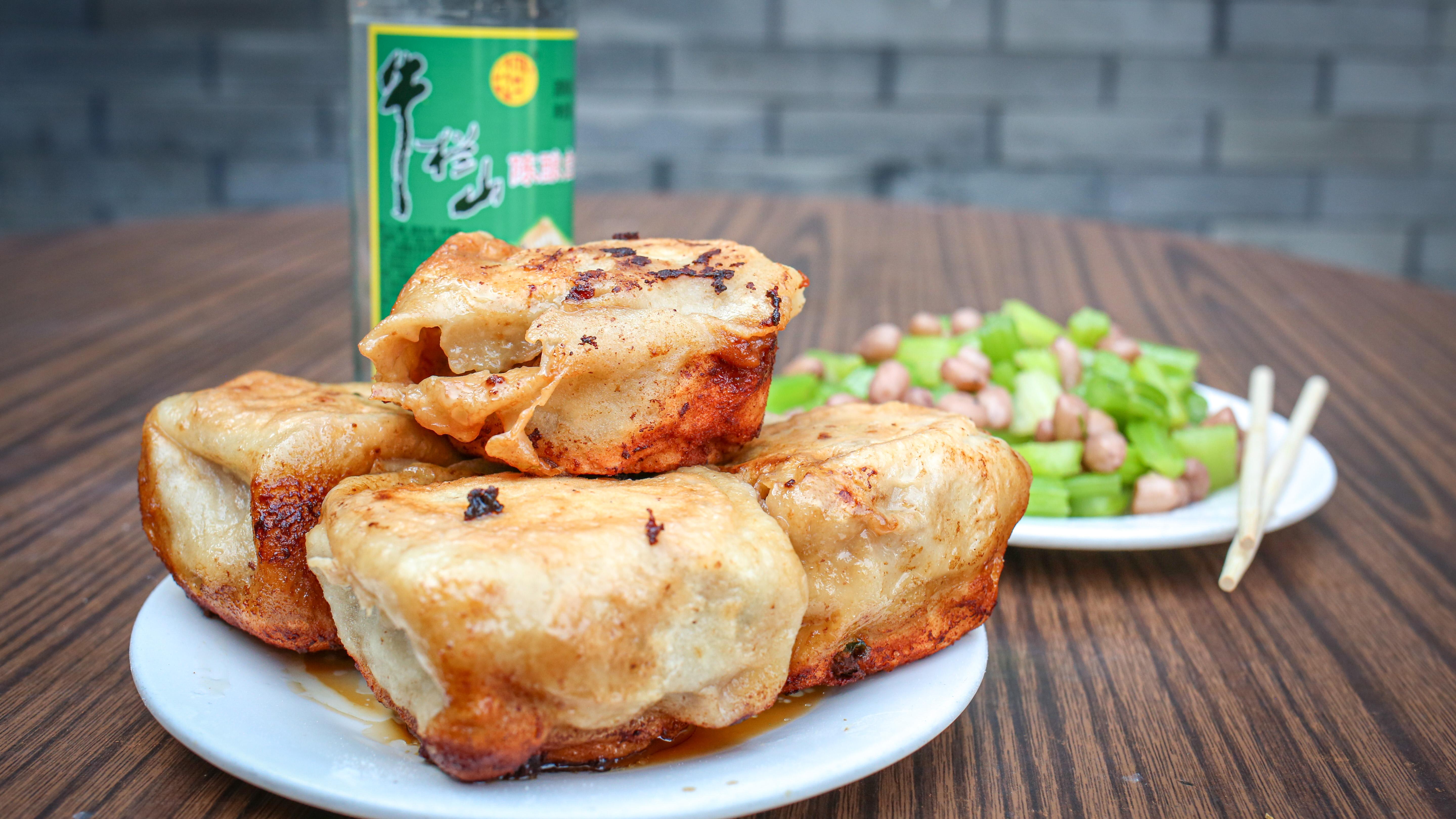 Hidden Hutong Food Tour with Hotpot & Craft Beer