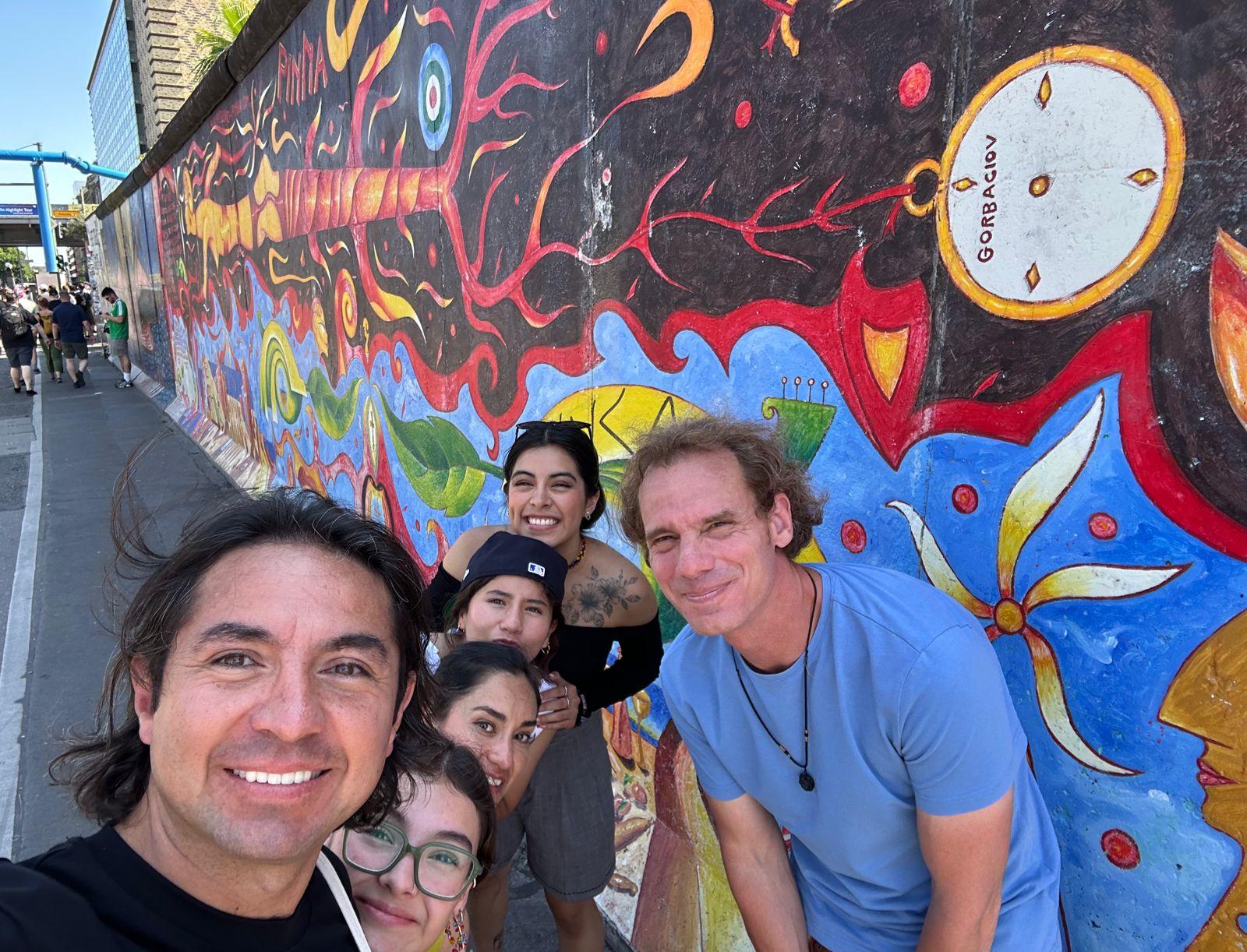 Berlin: Berlin Wall & East Side Gallery Walking Tour