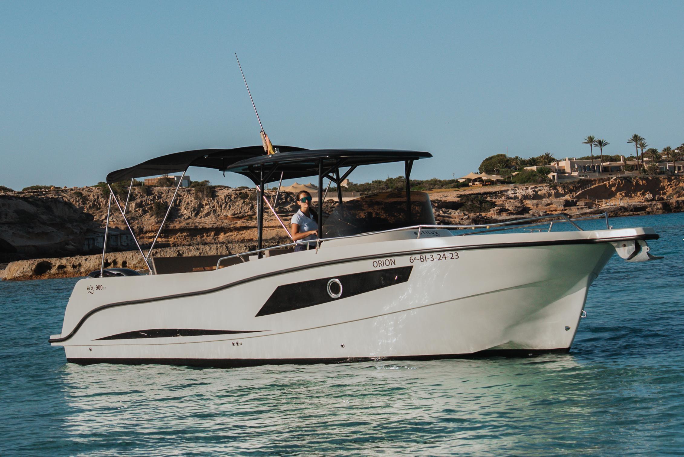 Private Ibiza Boat Charter with Snorkeling & Sunset Drinks