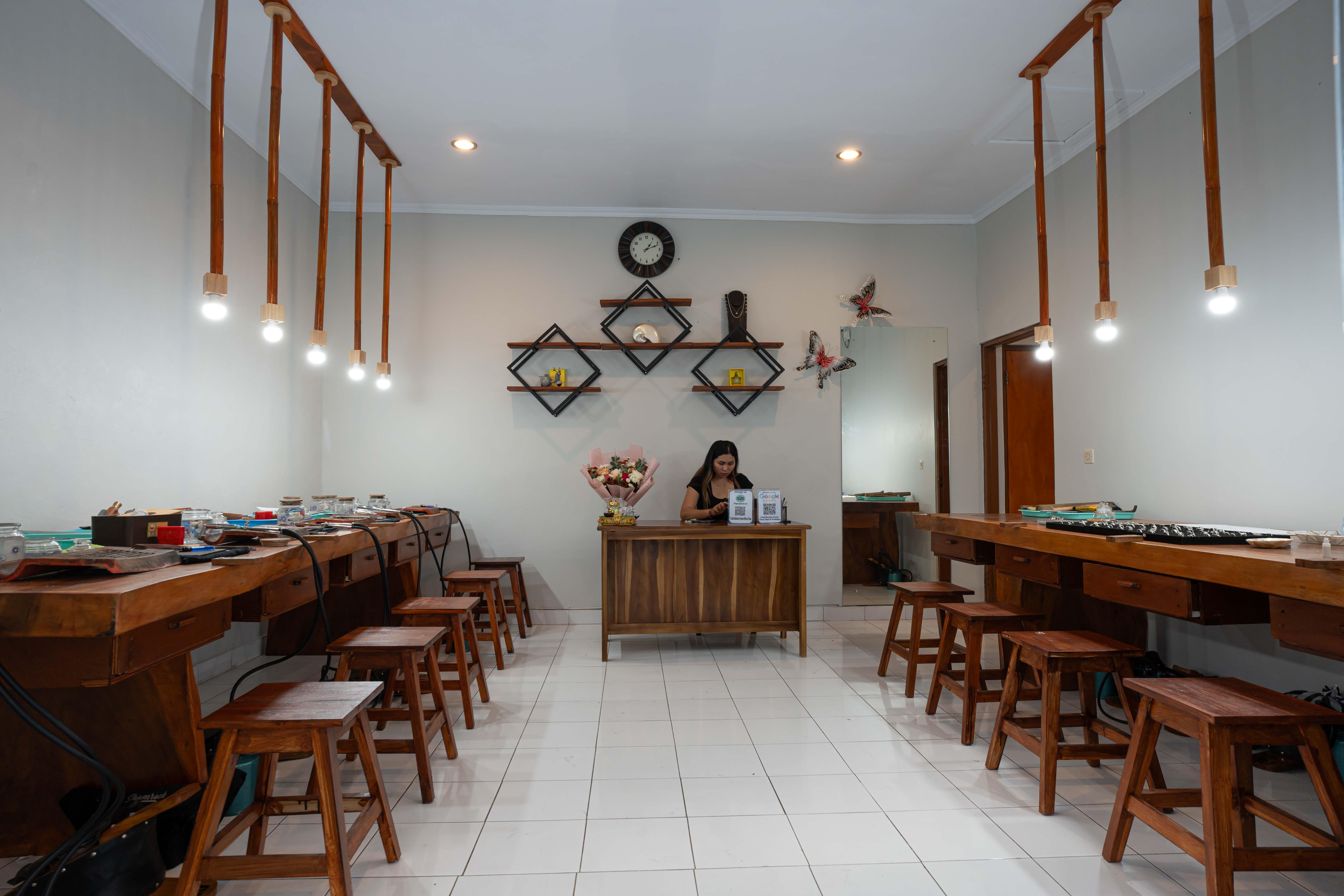 Ubud Artisan Silver Jewelry Workshop