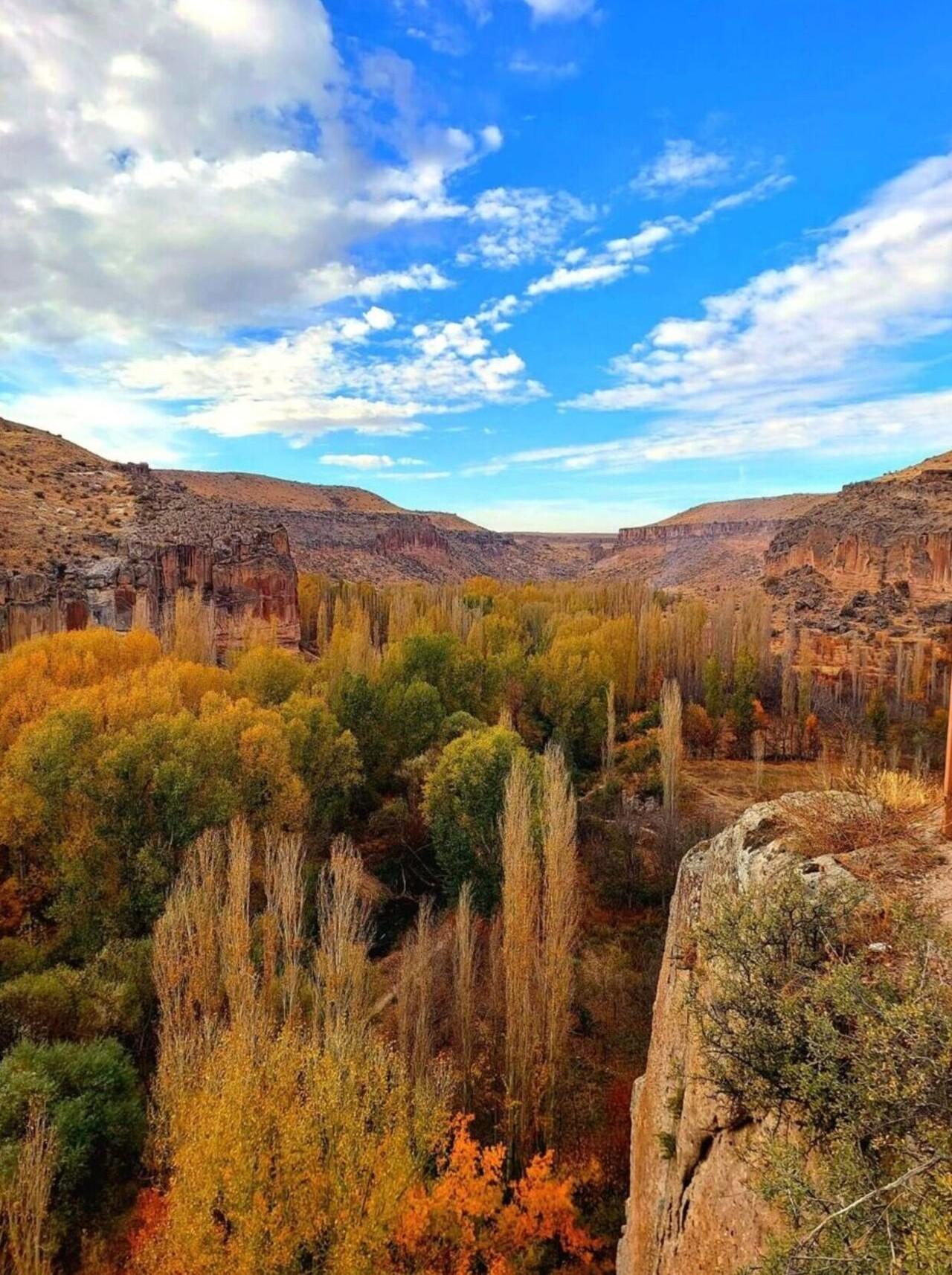 Cappadocia Green Tour: Derinkuyu Underground City, Ihlara Valley Hike & Lunch