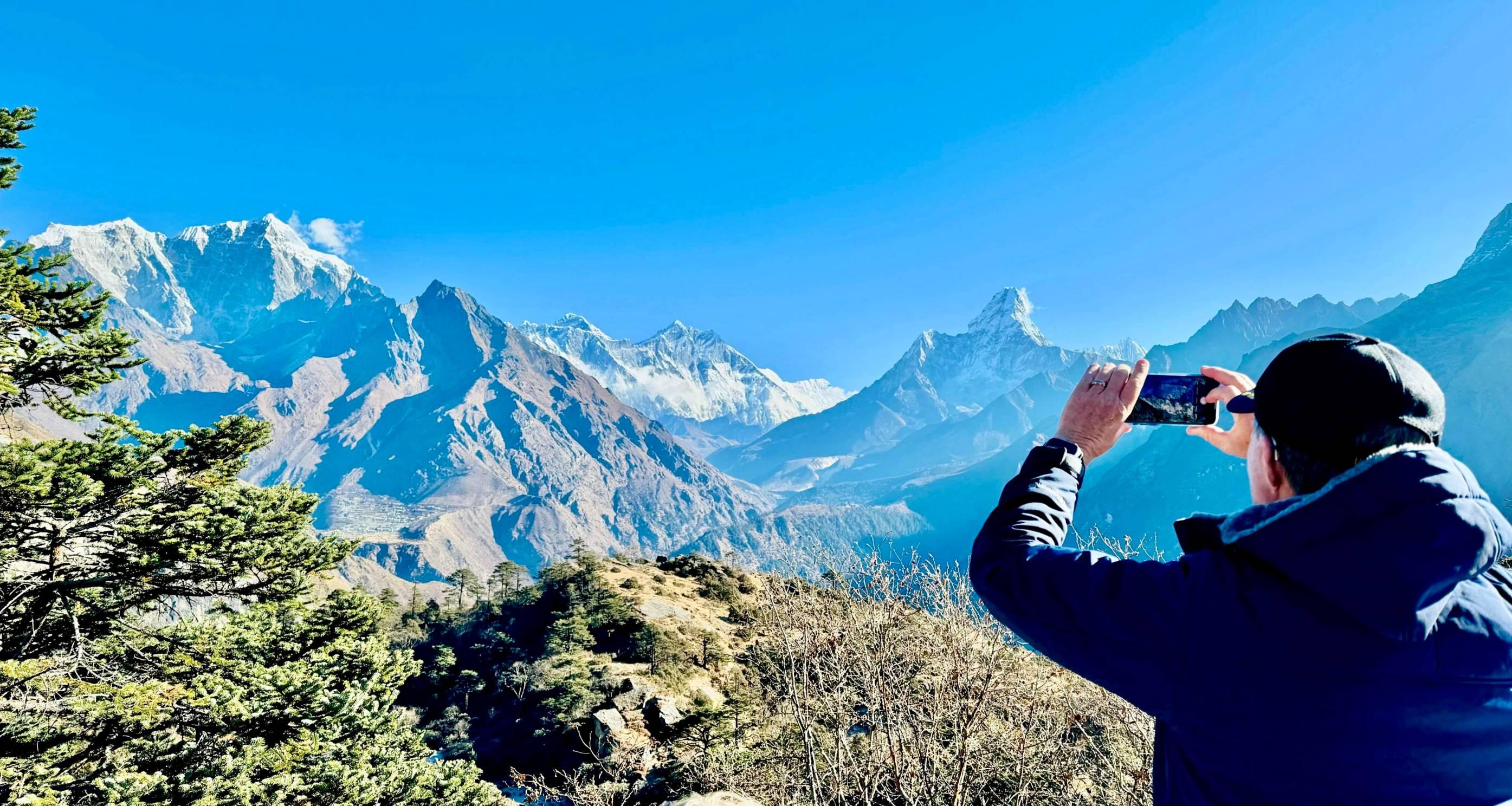 Kathmandu: Everest Scenic Flight or Helicopter Landing Tour