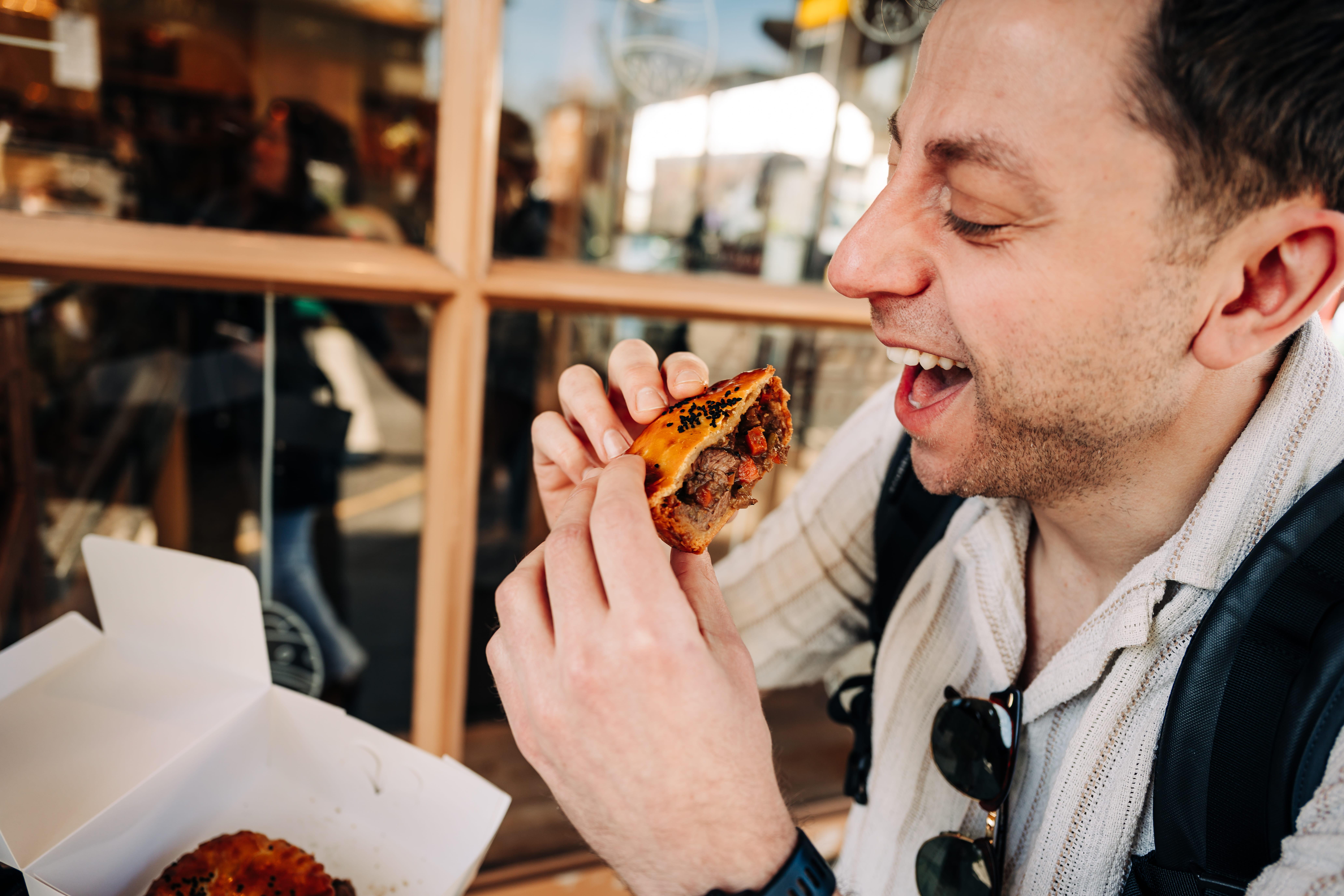 Notting Hill Food Walking Tour with Tastings