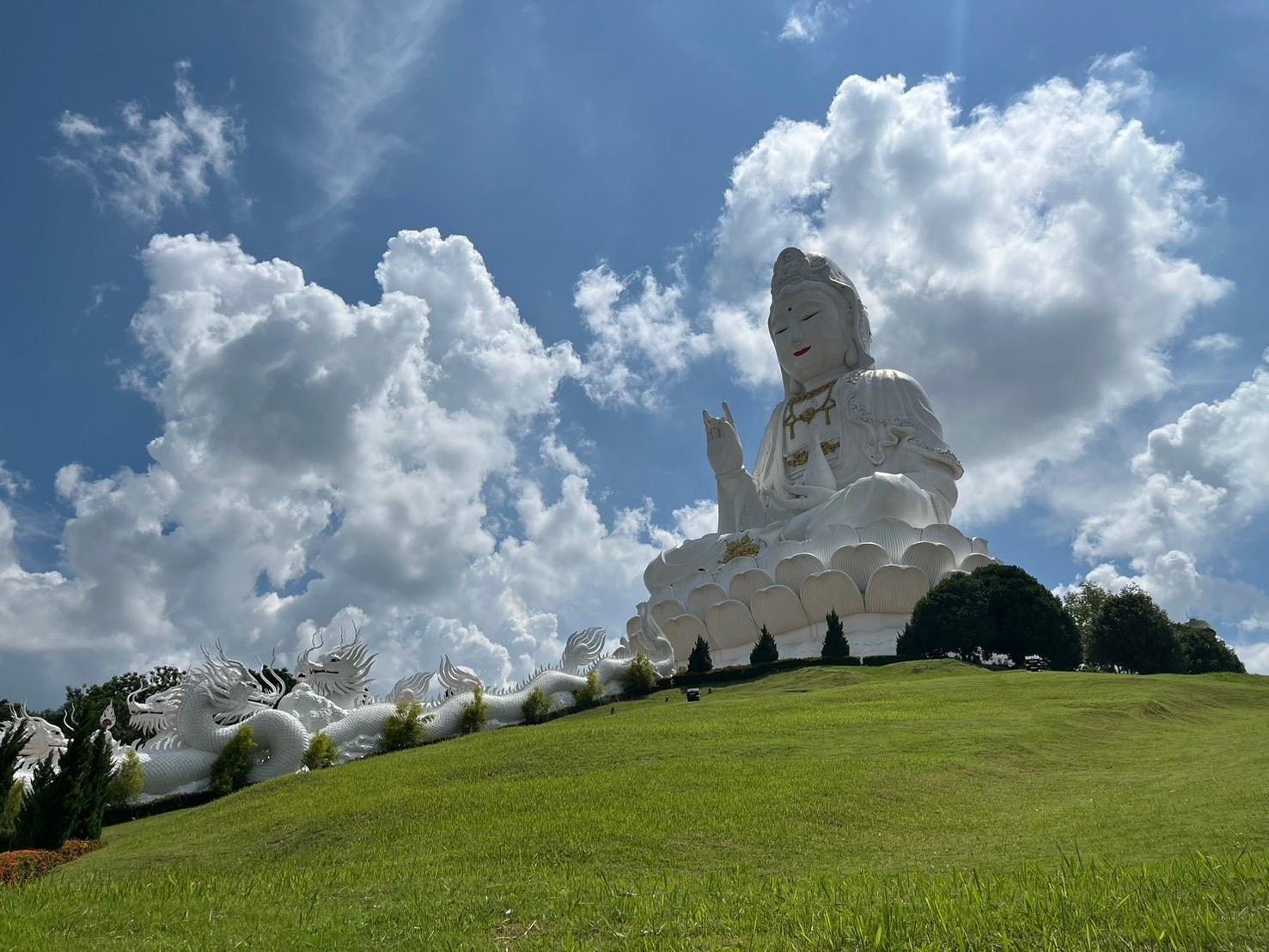 Chiang Rai Temples Day Trip: White, Blue & Red Temples from Chiang Mai