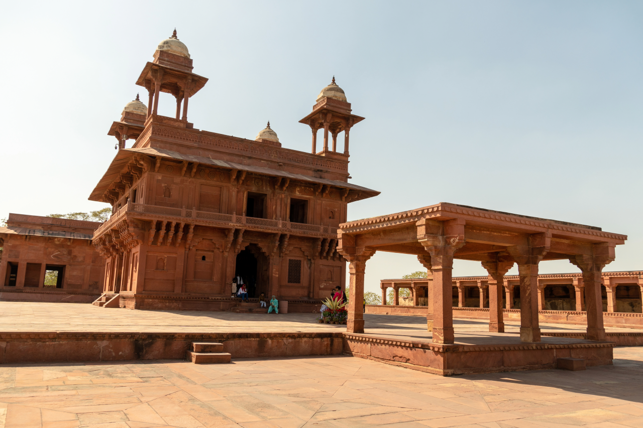 Private Overnight Taj Mahal Tour from Delhi (2 Days)