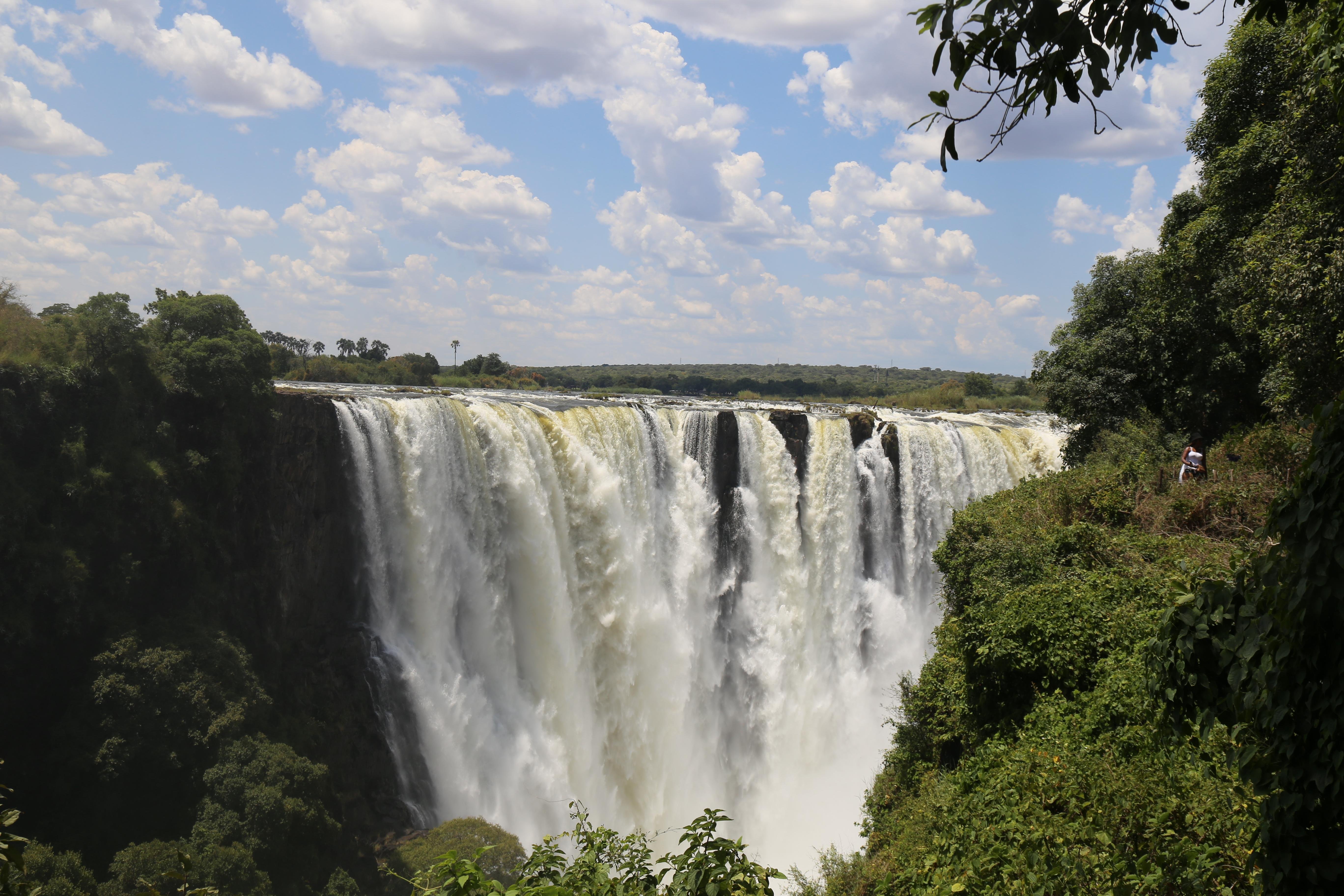 Victoria Falls Dual-Country Tour with Local Guide