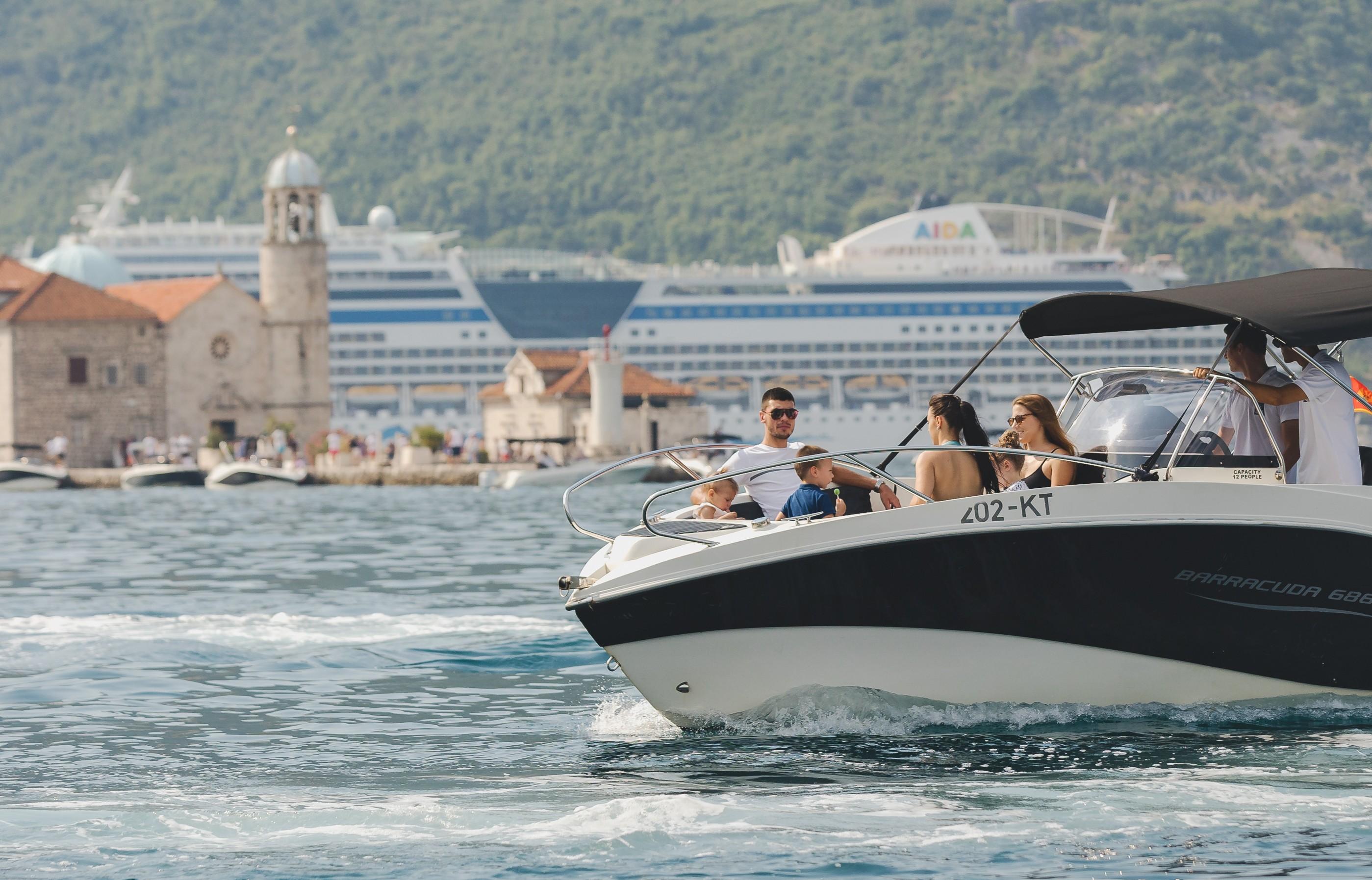 Perast boat tour to Our Lady of the Rocks — image 18