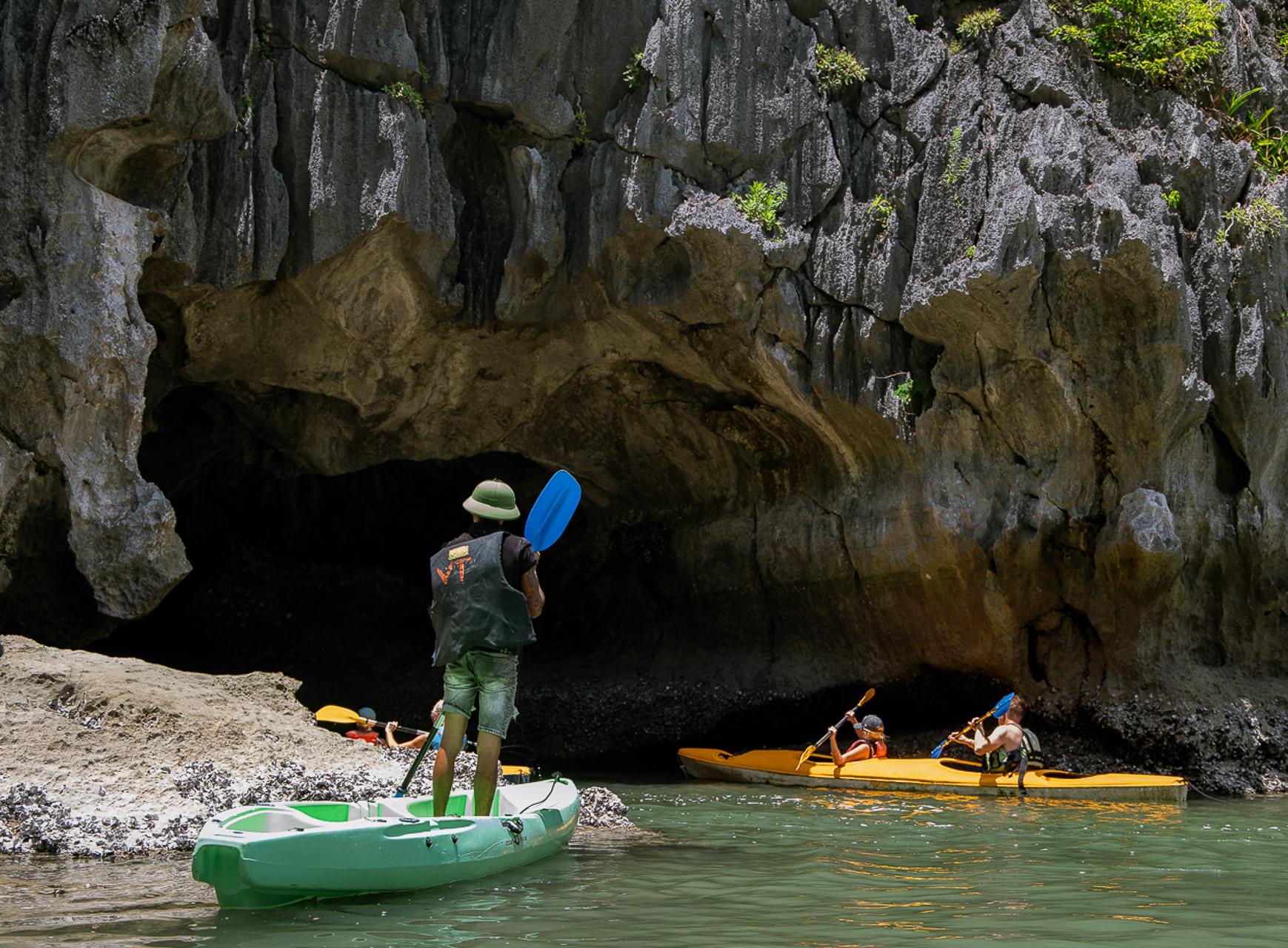 Cat Ba Island: Lan Ha & Ha Long Bay Cruise, Kayak & Snorkel