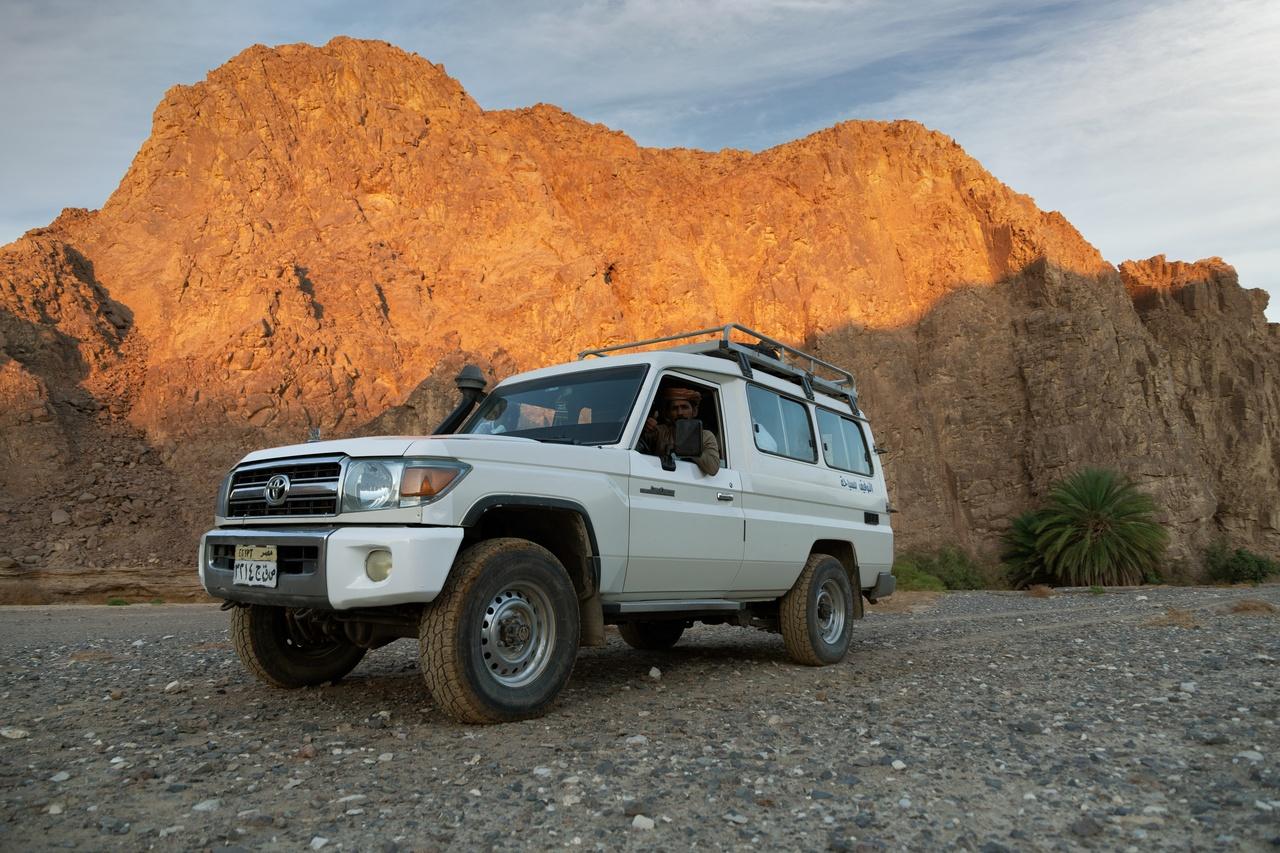 Sharm El-Sheikh: Colored Canyon, Blue Hole & Dahab Jeep Day Trip
