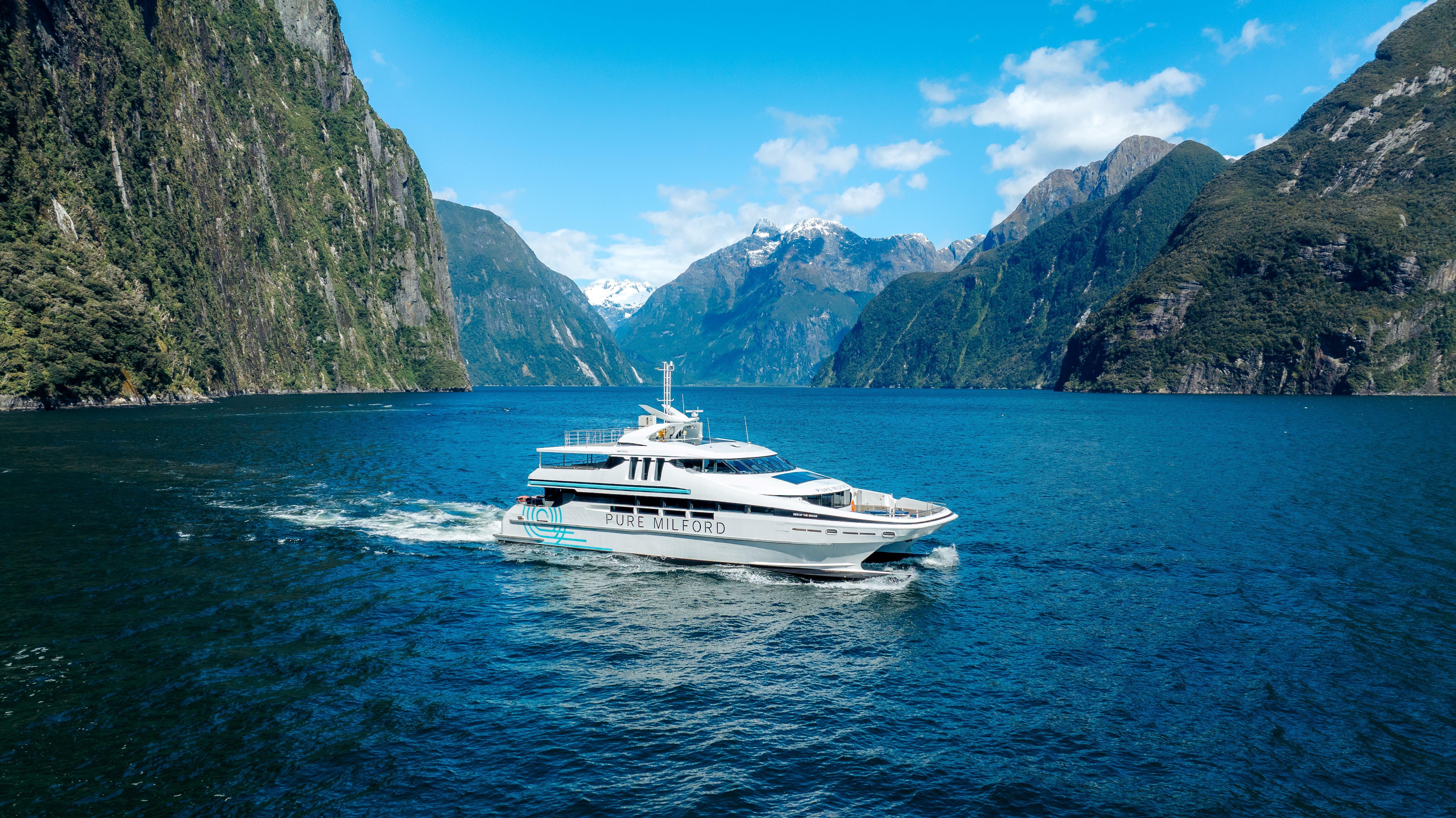 Milford Sound: Nature Cruise on a Modern Catamaran - 2026 (Verified Reviews)
