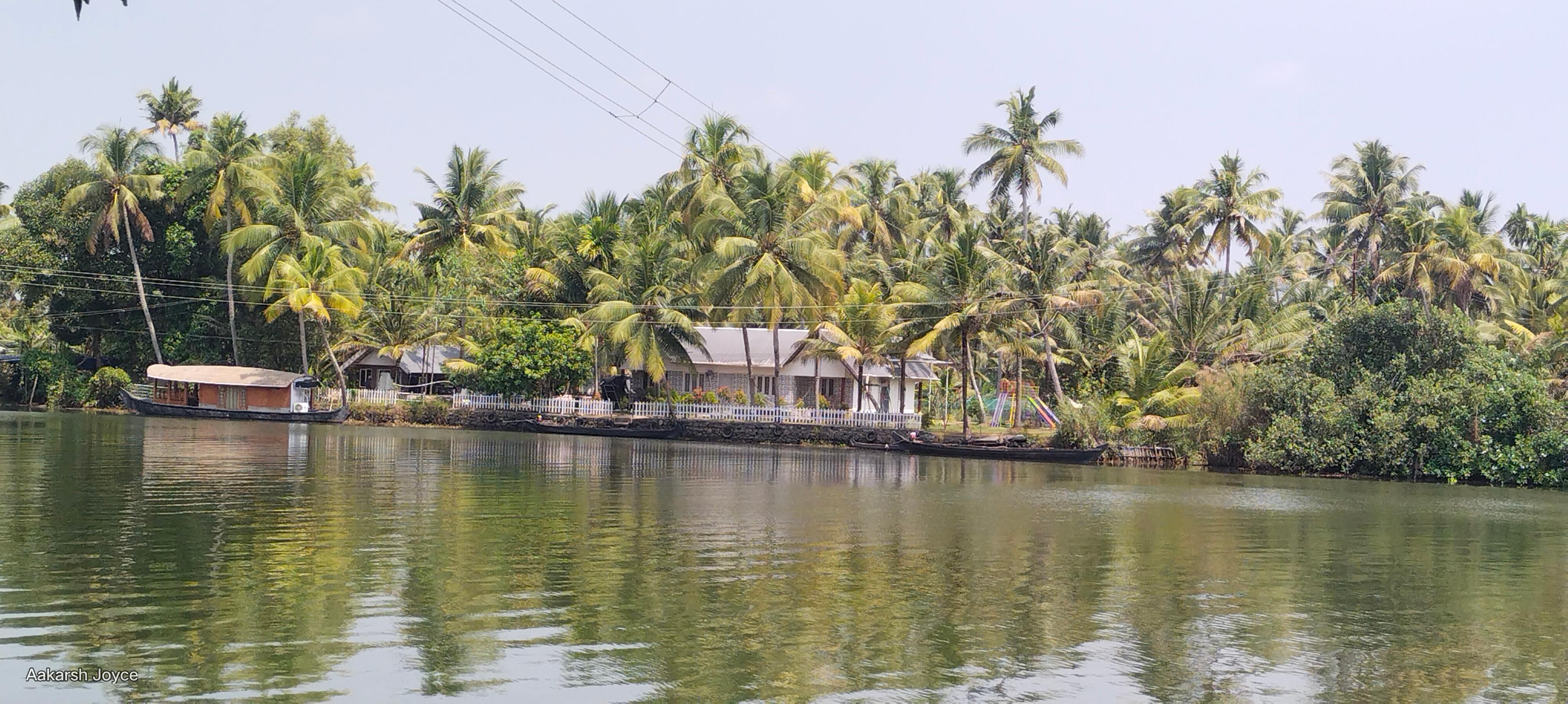 Kochi Backwater Village Immersion with Traditional Sadya Lunch