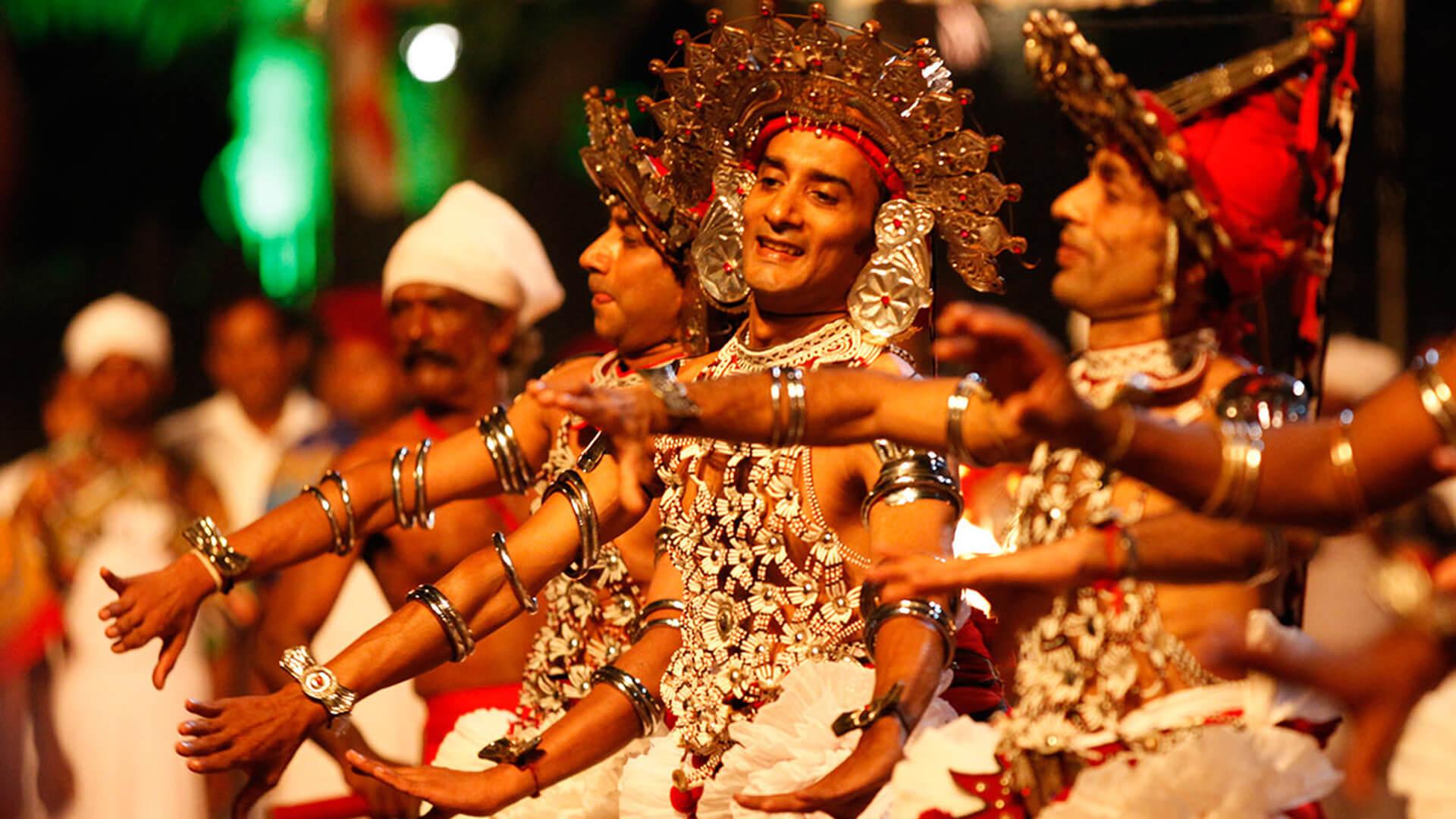 Kandy Esala Perahera VIP Experience with Refreshments
