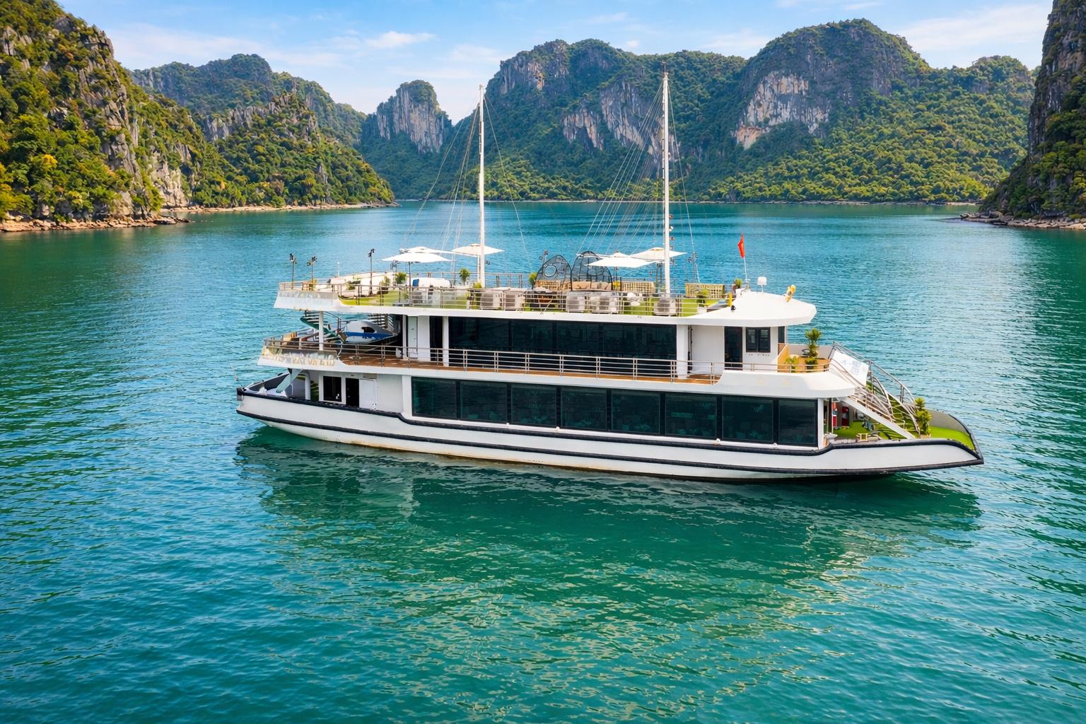 Ha Long Bay Full-Day Cruise: Caves, Kayaking & Scenic Views