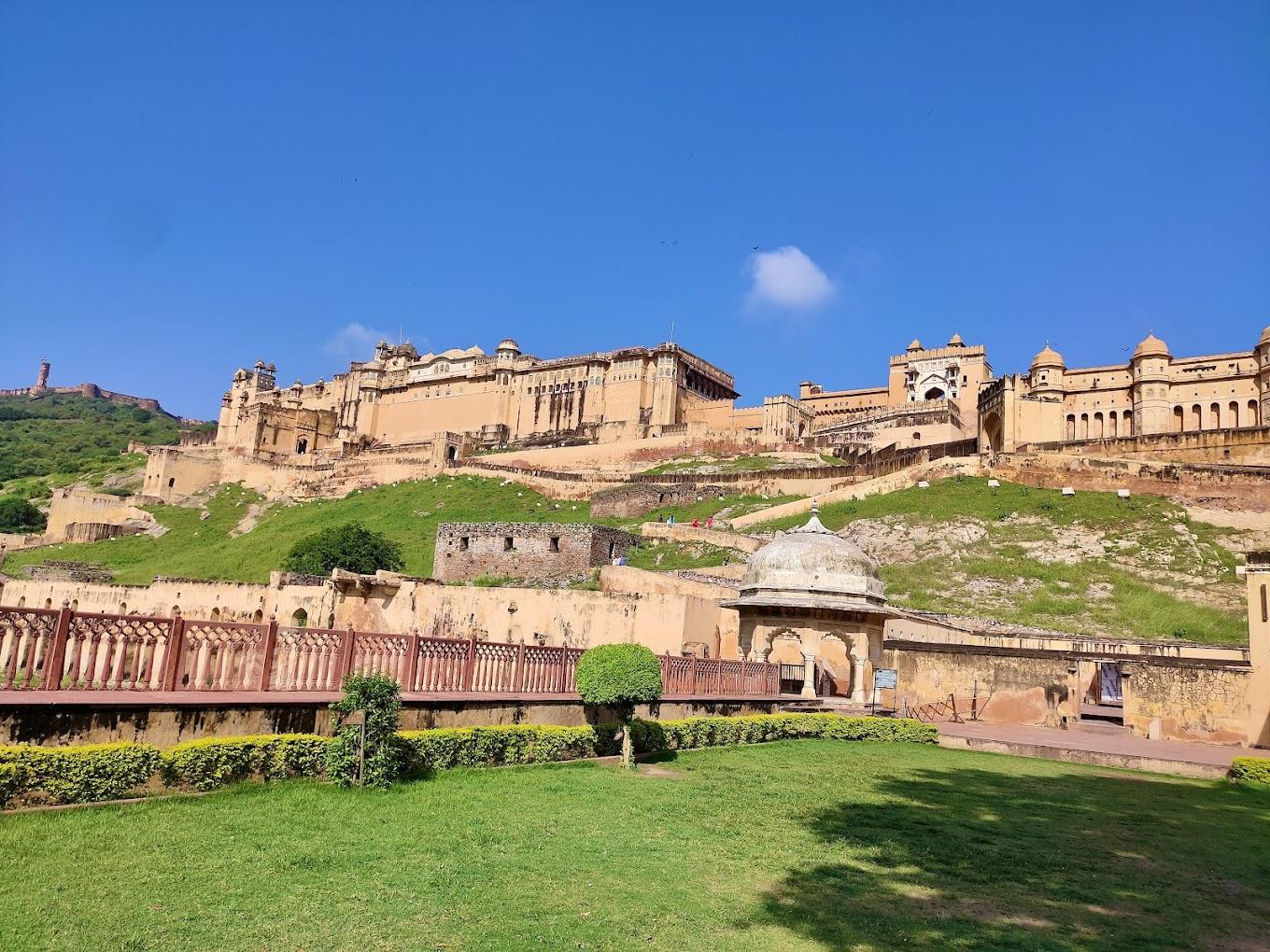 Jaipur: Amber Fort Guided Tour with Entry Ticket