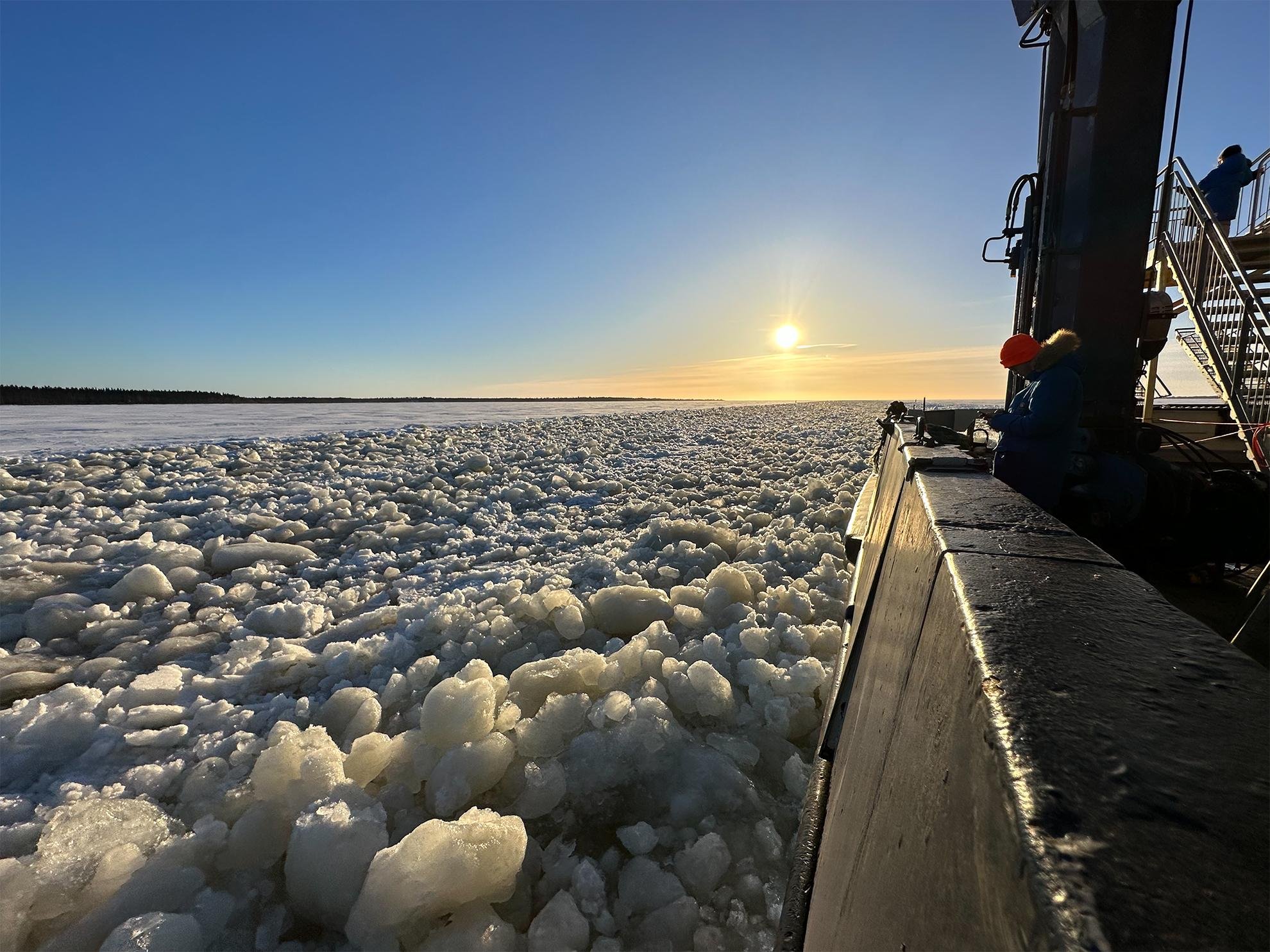 Icebreaker Arktis Cruise with Ice Floating from Rovaniemi