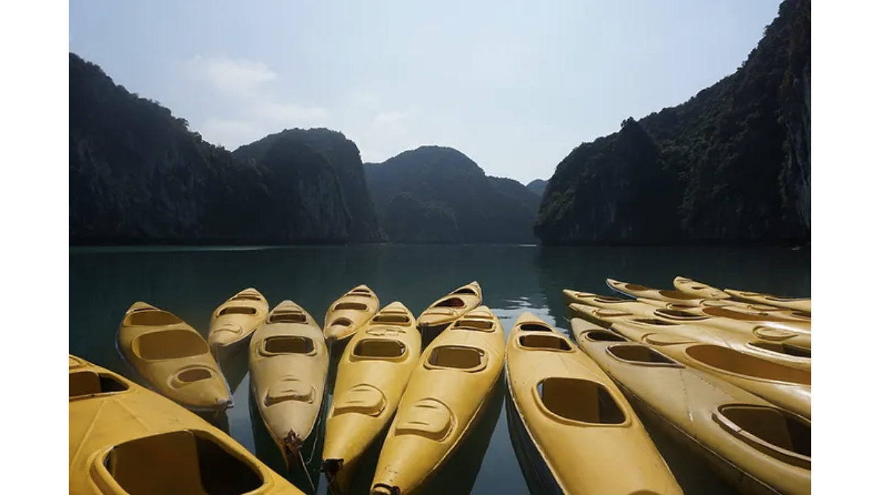 Cat Ba Island: Lan Ha & Ha Long Bay Cruise, Kayak & Snorkel
