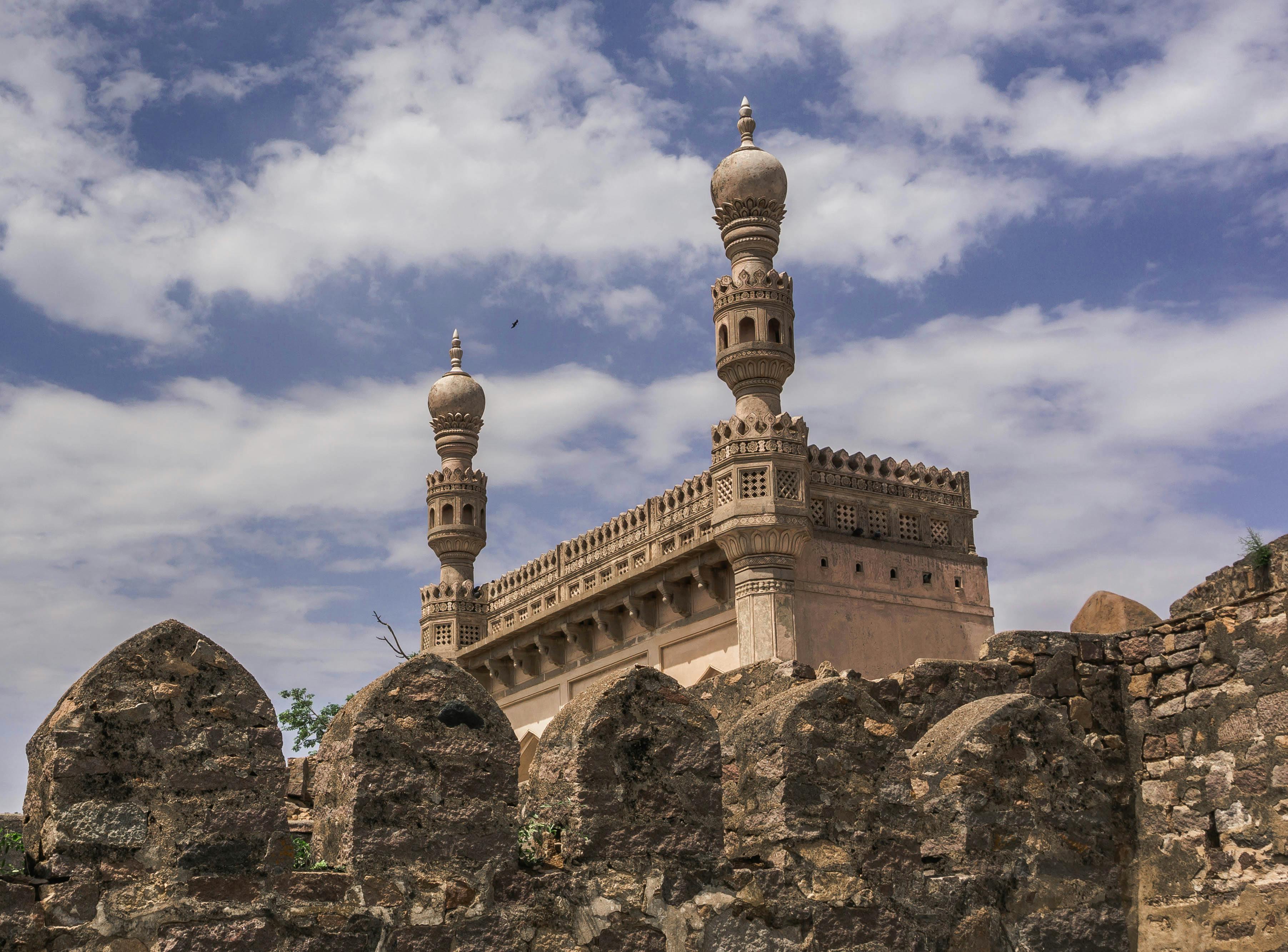 Comprehensive Hyderabad Heritage: Full & Half-Day Private Tour