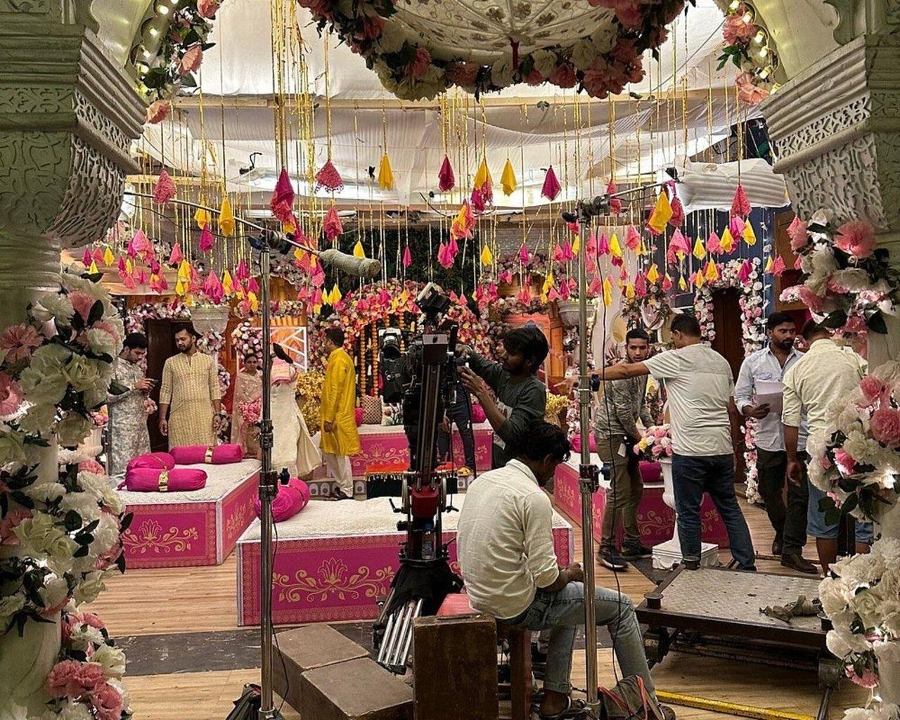 Mumbai Private Bollywood Studio & City Sightseeing Tour
