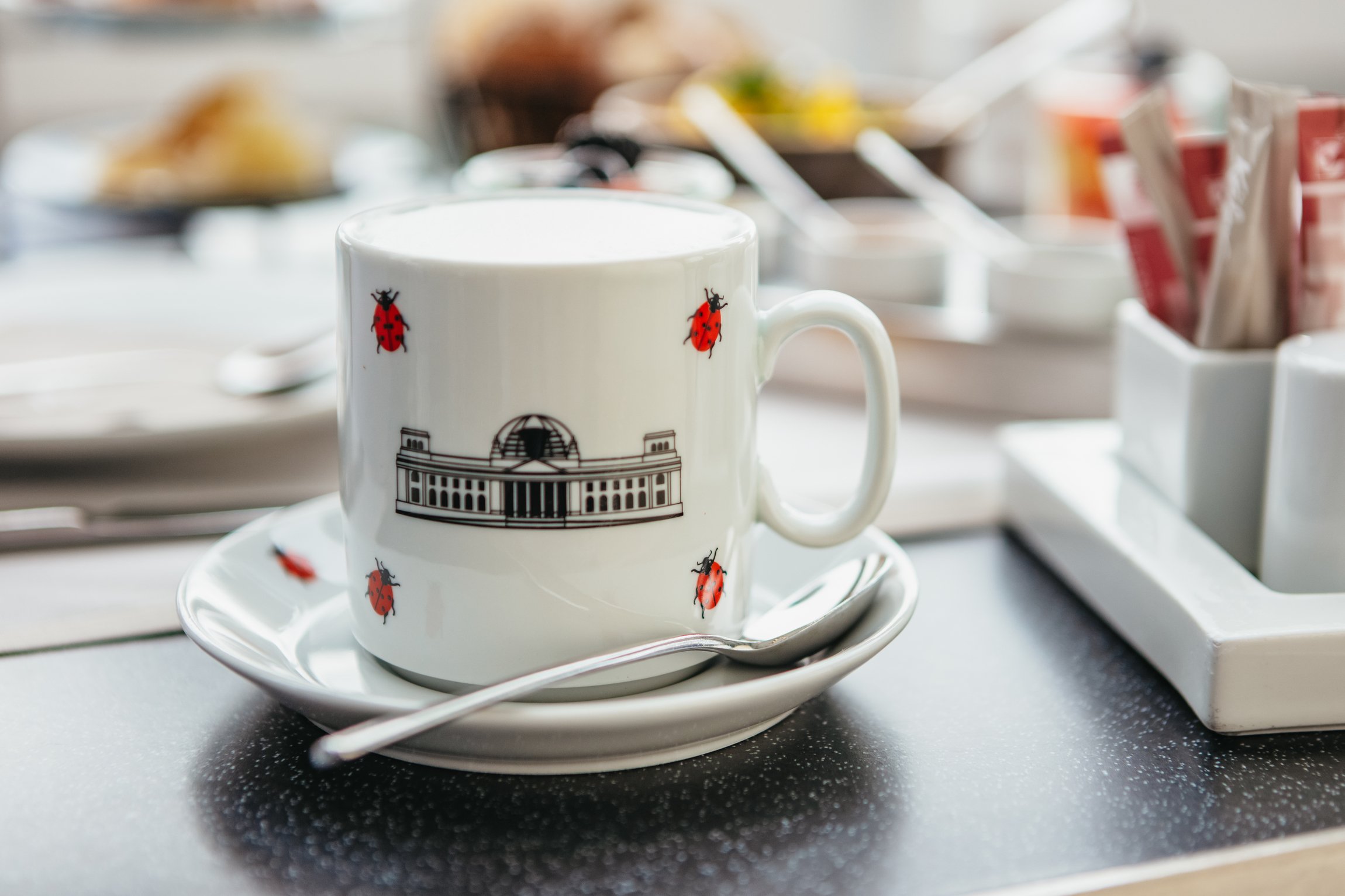 Bundestag: Rooftop Breakfast Reichstag Käfer Restaurant