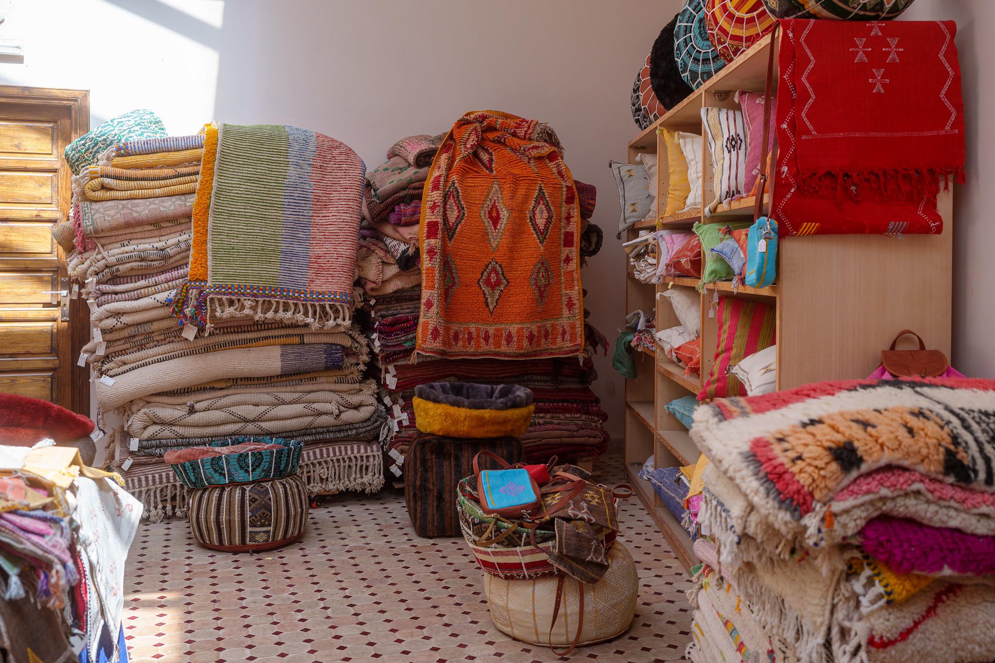 Fes Imperial City: Medina, Tanneries, and Craftsmanship Tour