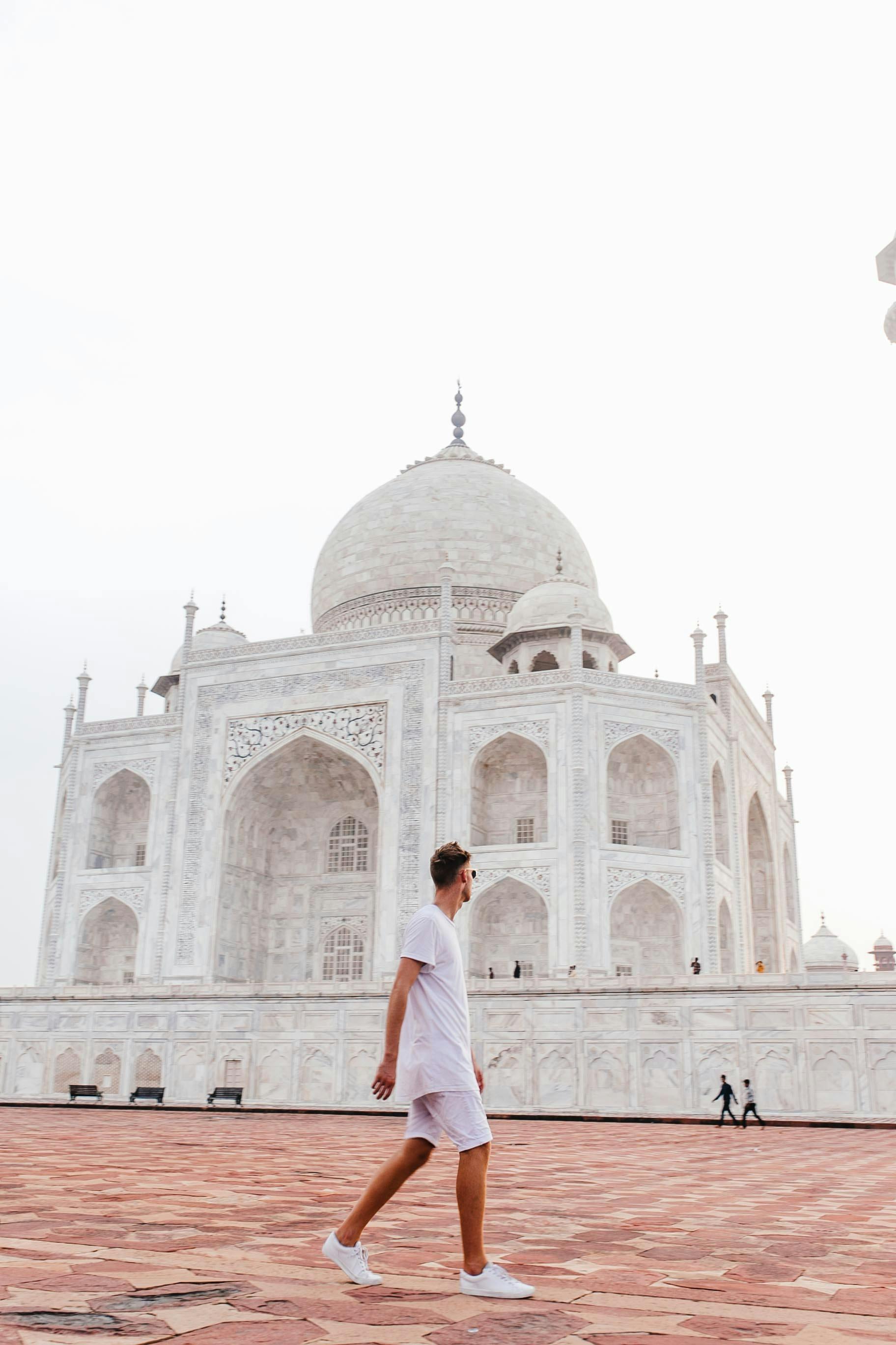 Taj Mahal Sunset Tour with Skip-the-Line Entry & Hotel Pickup