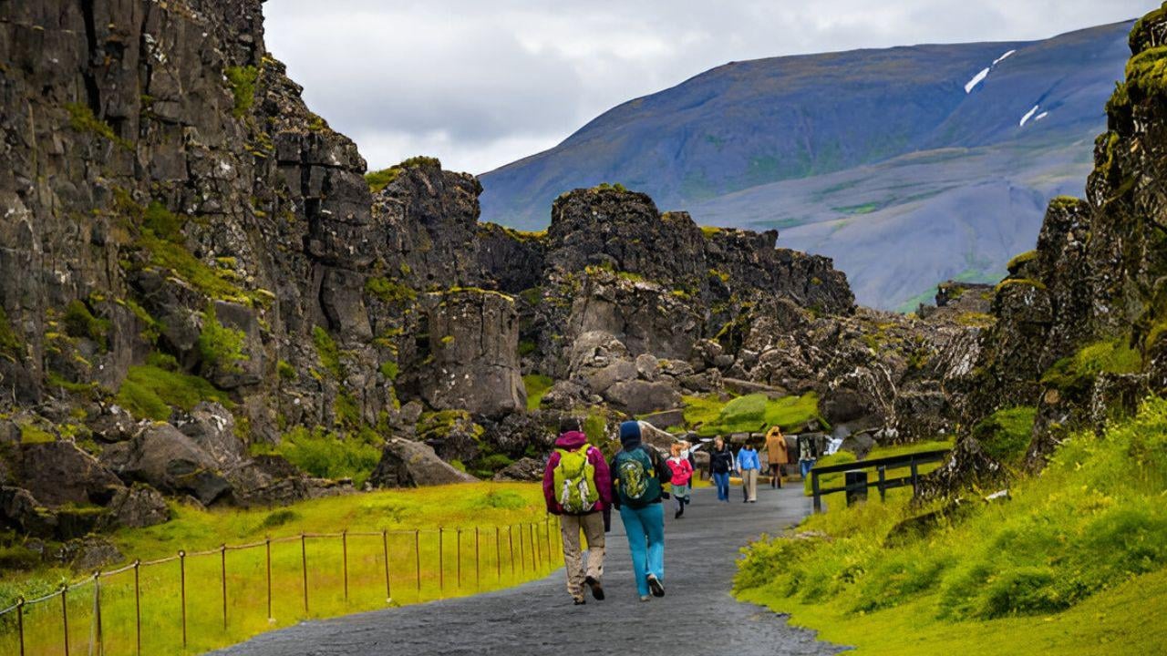 Private Golden Circle Express: Thingvellir, Geysir & Gullfoss
