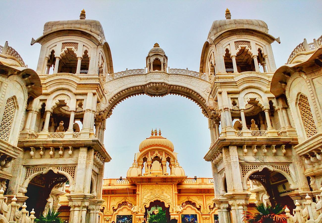 Private Day Trip: Mathura & Vrindavan Spiritual Tour from Delhi