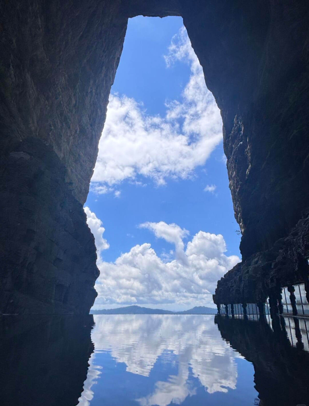 Zhangjiajie 3-Day Summer Escape: Rafting, Glass Bridge & Furong Ancient Town