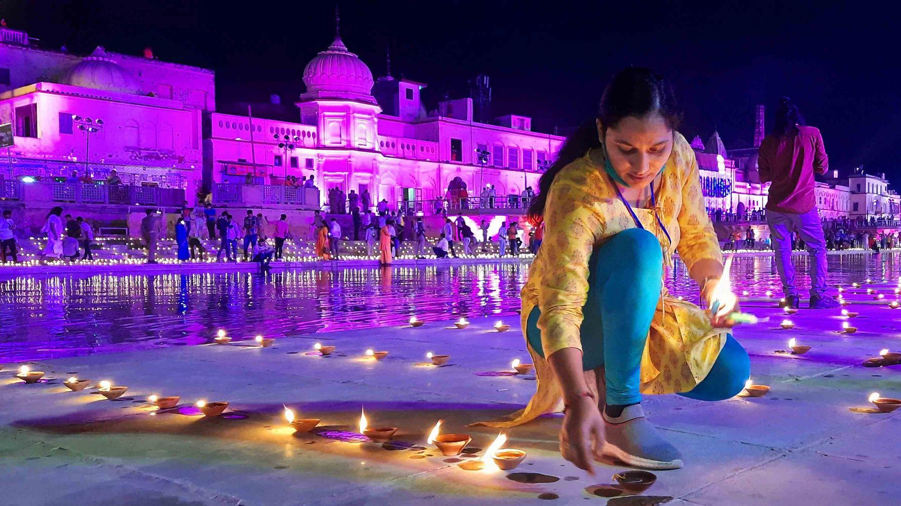 Varanasi to Ayodhya Private Day Tour with Guide