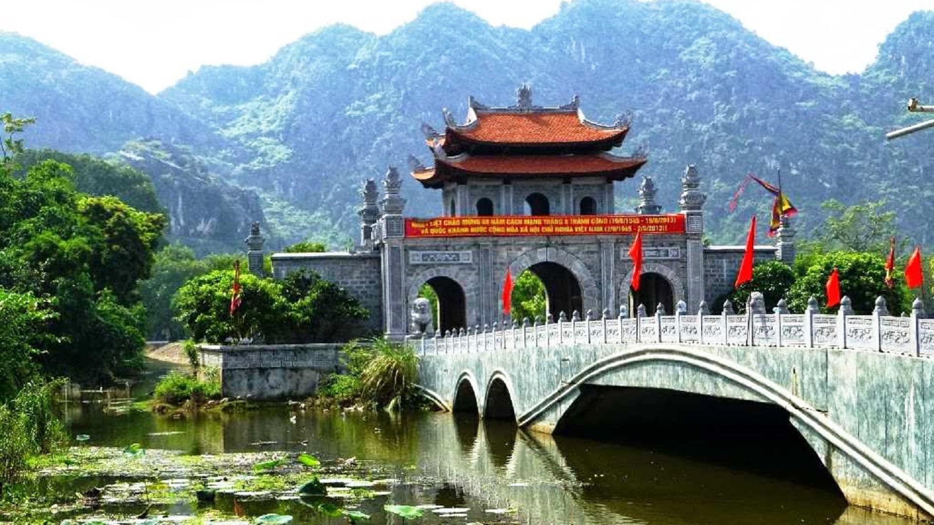 Ninh Binh Private Full-Day Tour from Hanoi