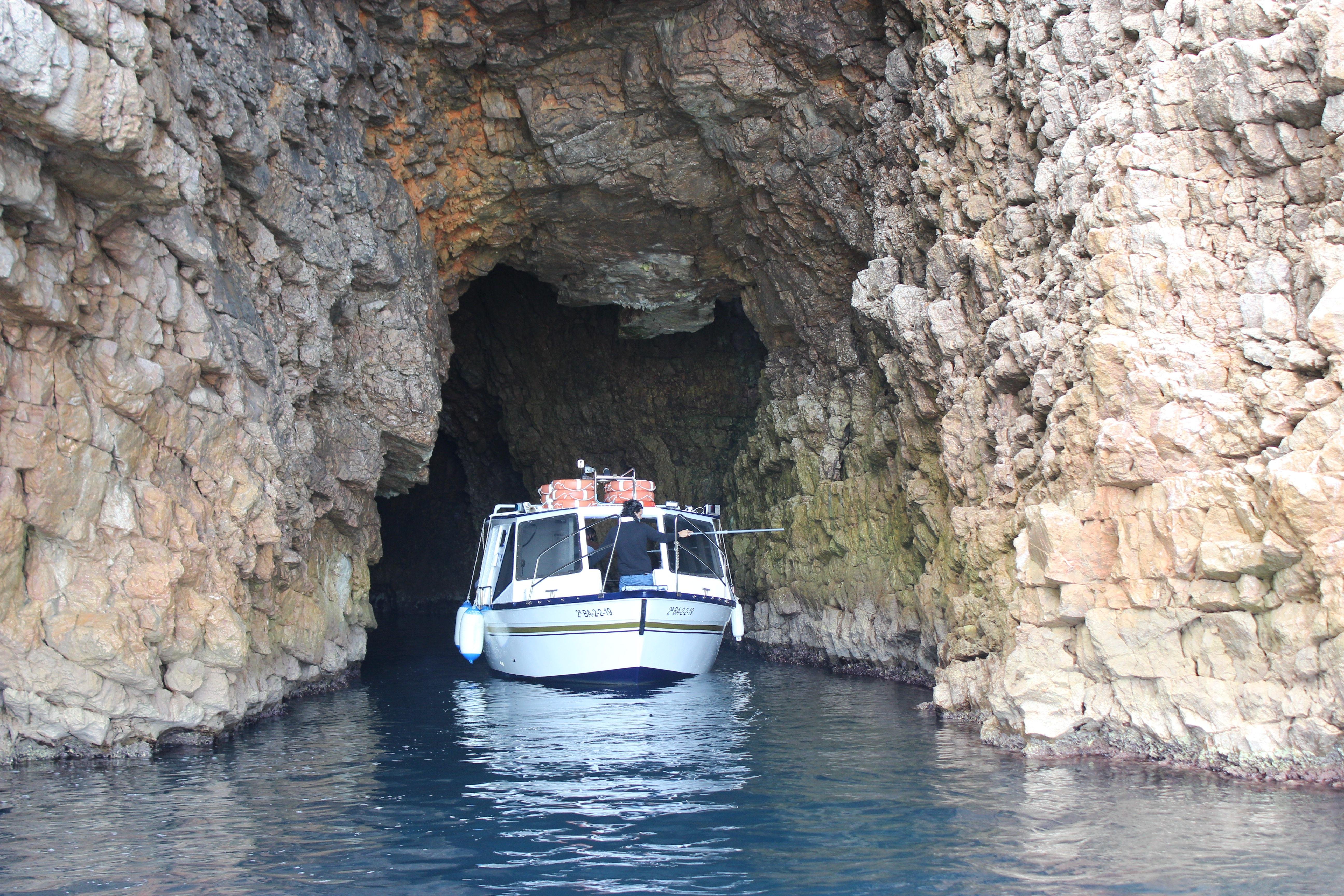 Medes Islands Boat Adventure with Cave Exploration