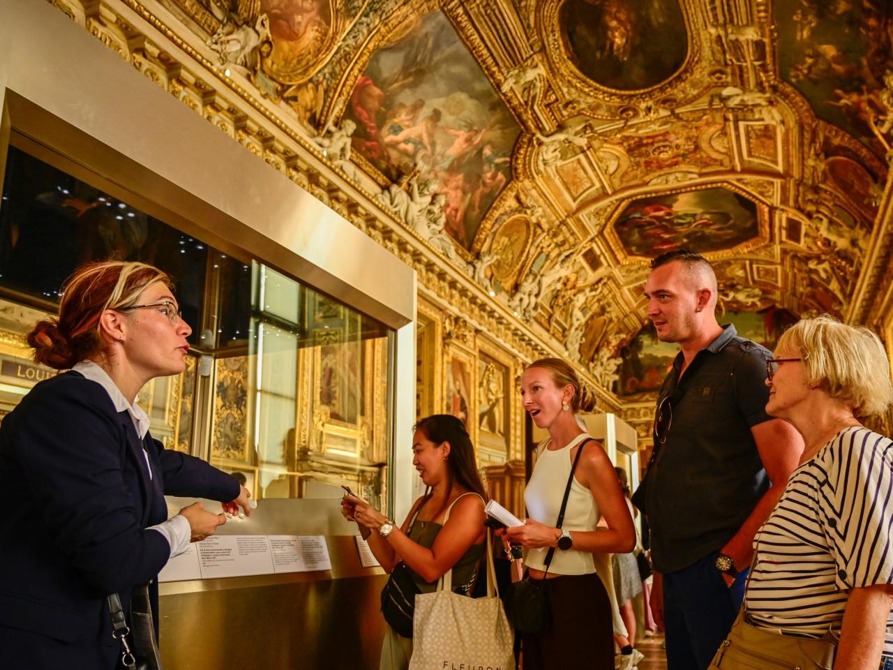Paris Louvre Museum Skip-the-Line Tour with Art Historian Guide