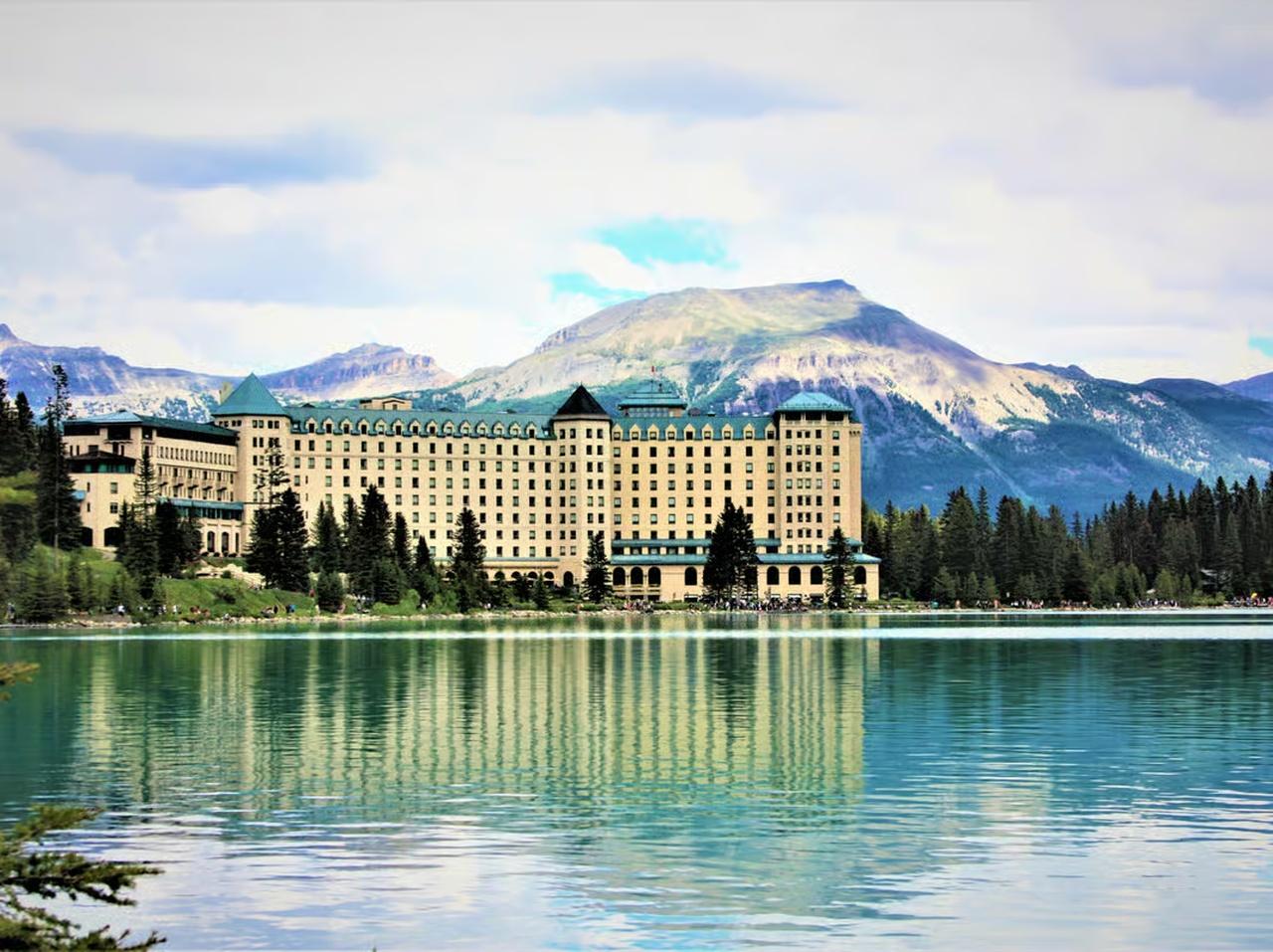 Lake Louise,Emerald, Moraine, Canyon hike, Bridge &Yoho tour