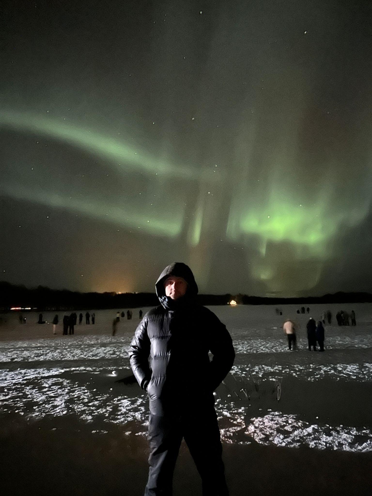 Rovaniemi Northern Lights Hunt with Lakeside BBQ