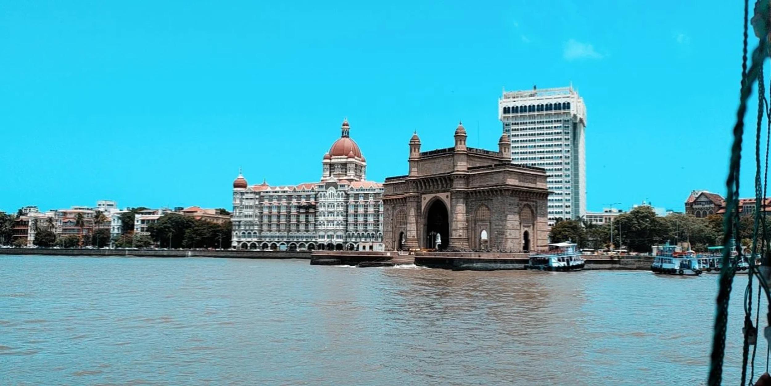 Mumbai Full-Day Private Sightseeing Tour: Culture, History & Architecture