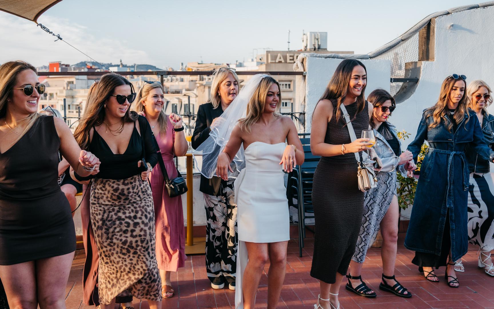 Barcelona: Rooftop Salsa Class with Bottomless Sangria