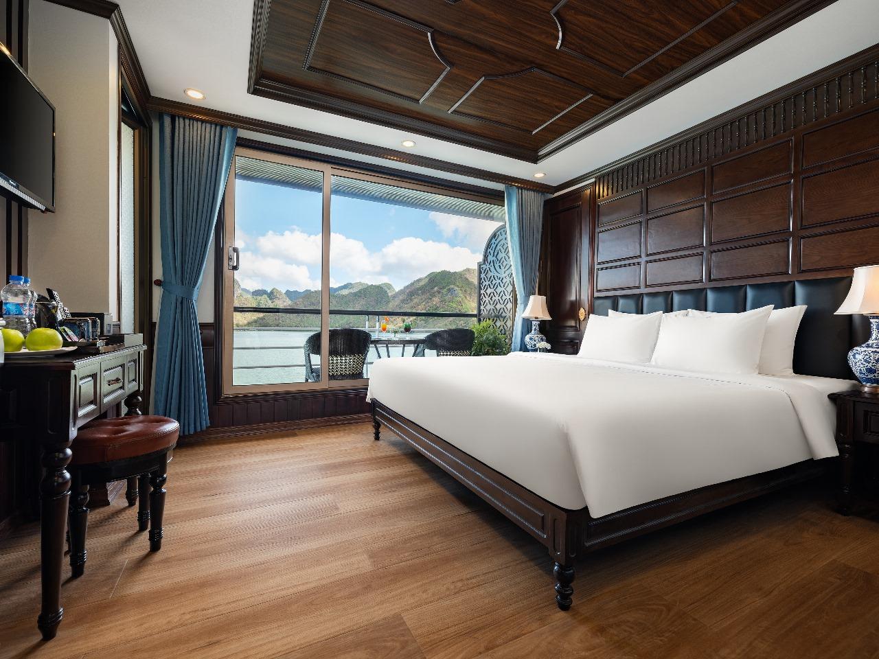 Ha Long & Lan Ha Bay 2-Day 5-Star Cruise with Free Transfer