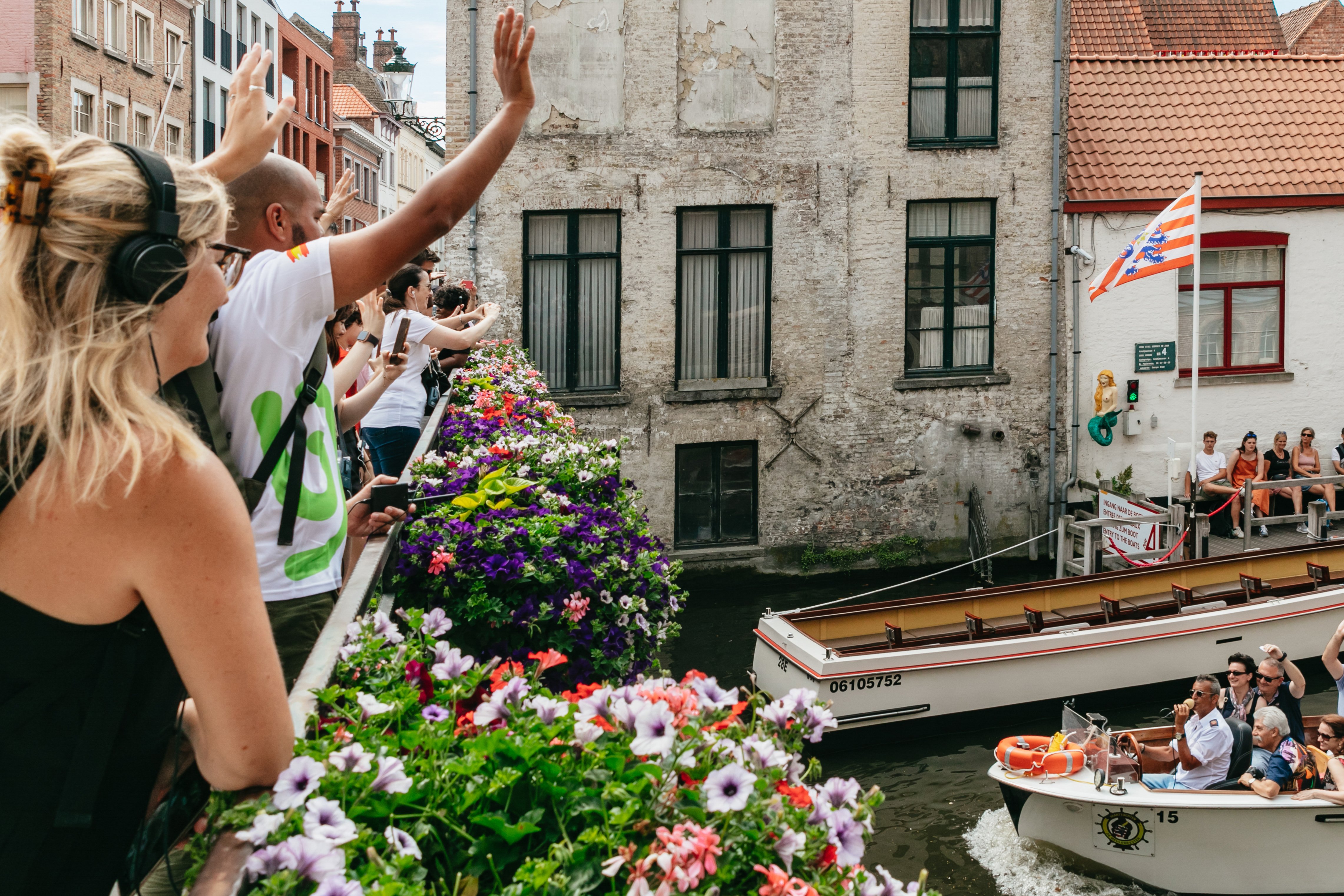 Bruges and Ghent day trip — medieval canals, belfries, guild houses and castle in Flanders — image 3