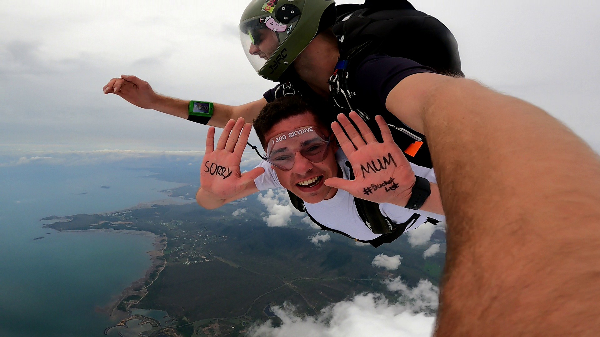 Airlie Beach Tandem Skydive with Beach Landing
