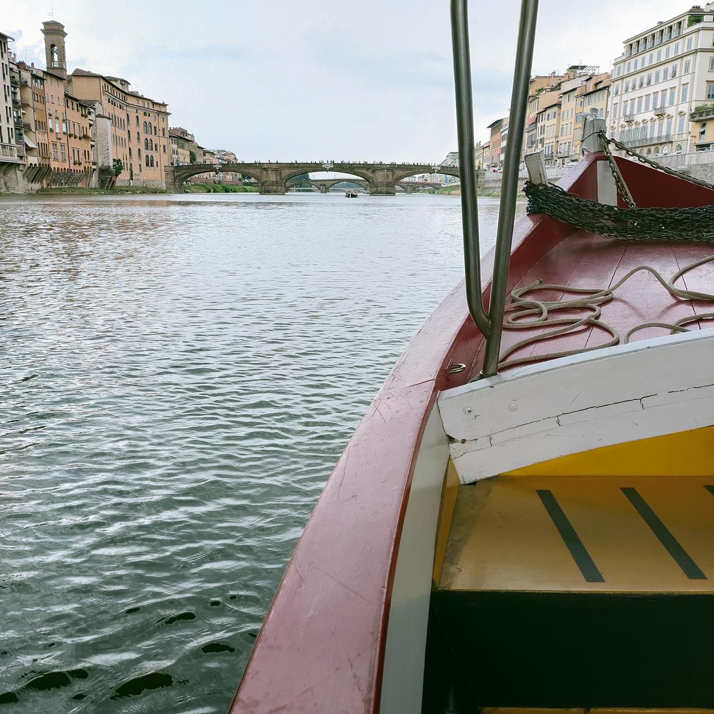 Florence Private Arno River Boat Tour with Tuscan Wine