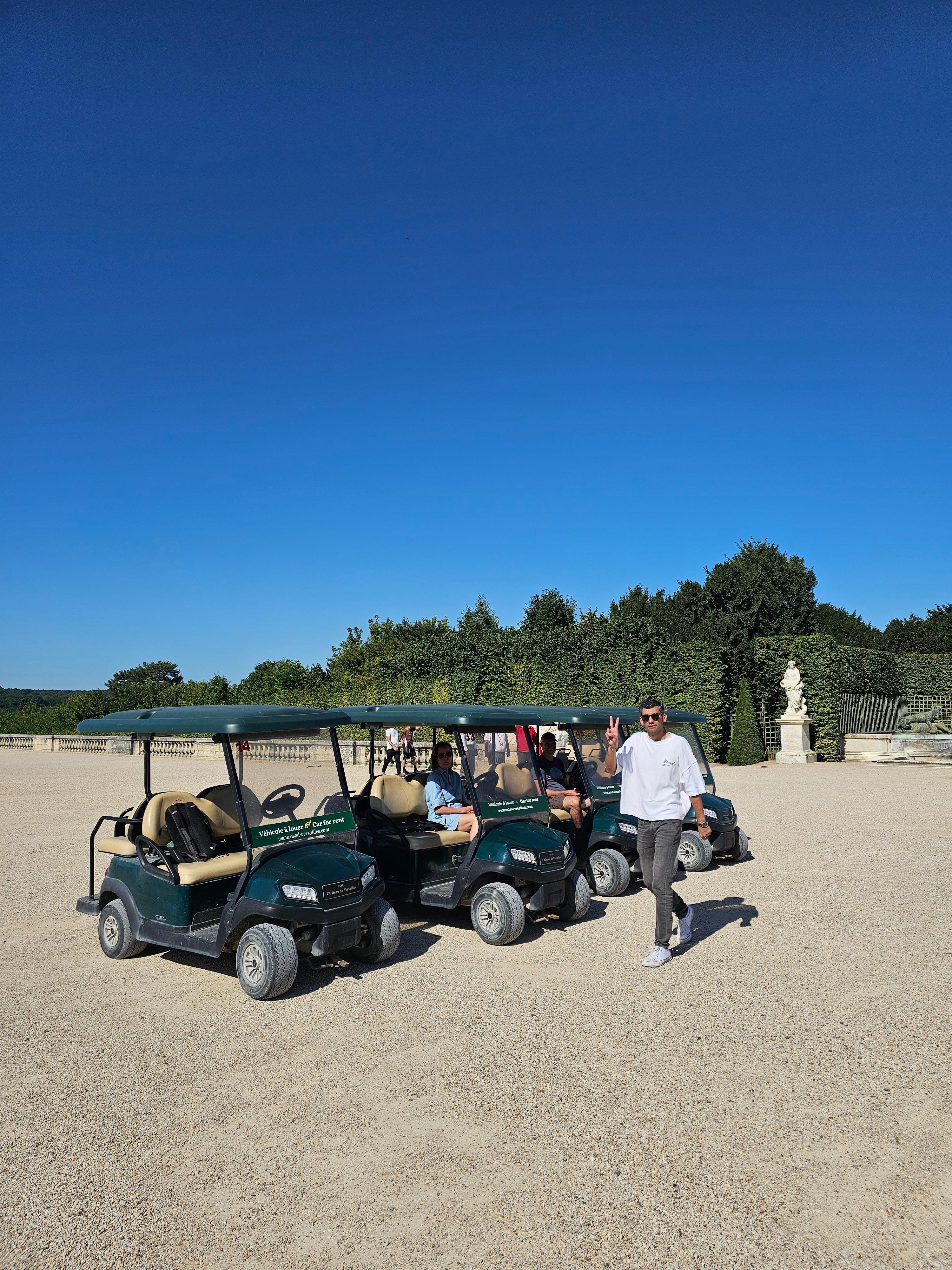 Versailles: Golfcarts & Bikes Guided Tour, Hamlet+Fountains
