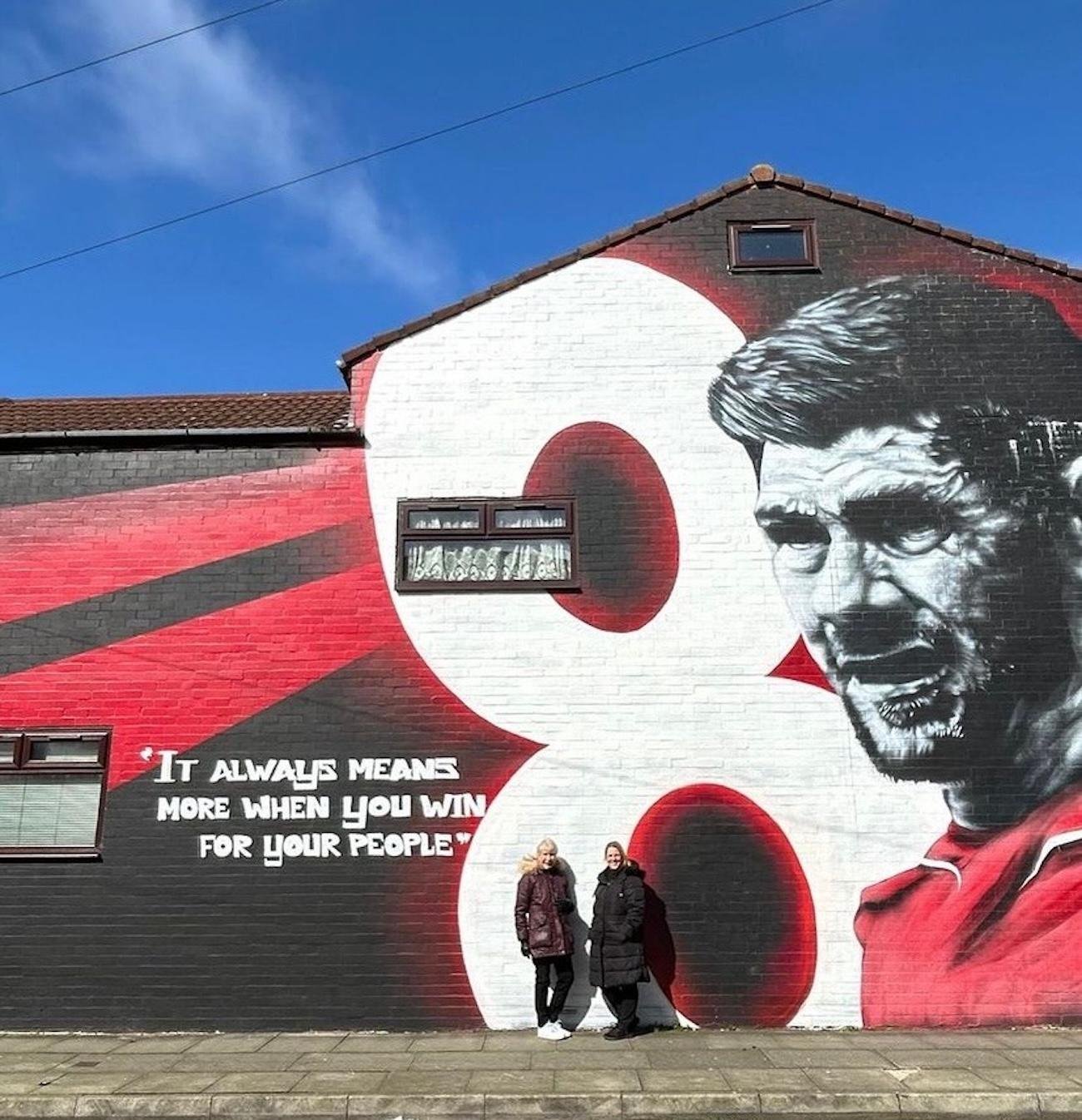Liverpool FC Murals & Anfield Walking Tour with Local Supporter