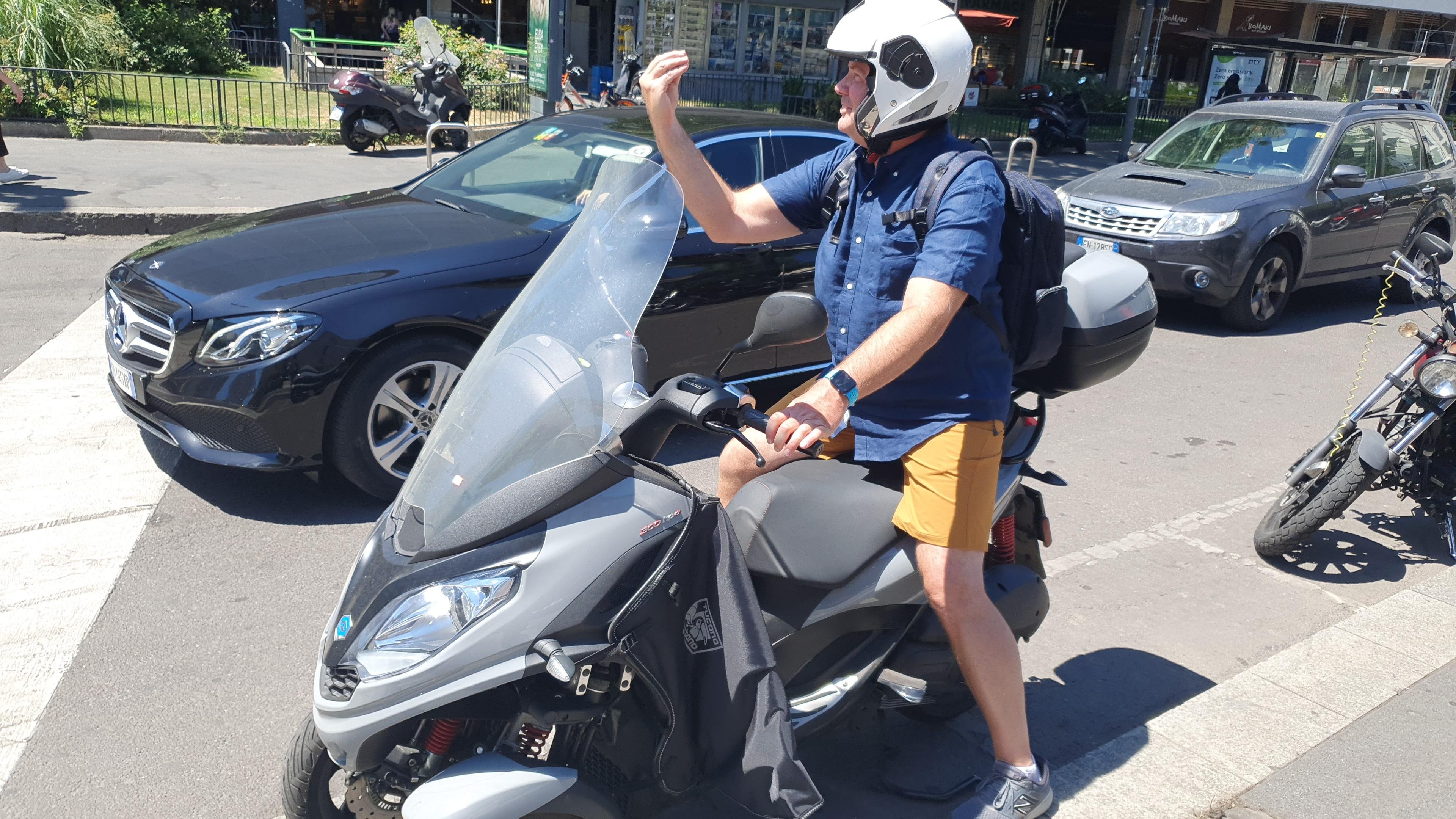 Milan Private Vespa Tour with Hotel Pickup