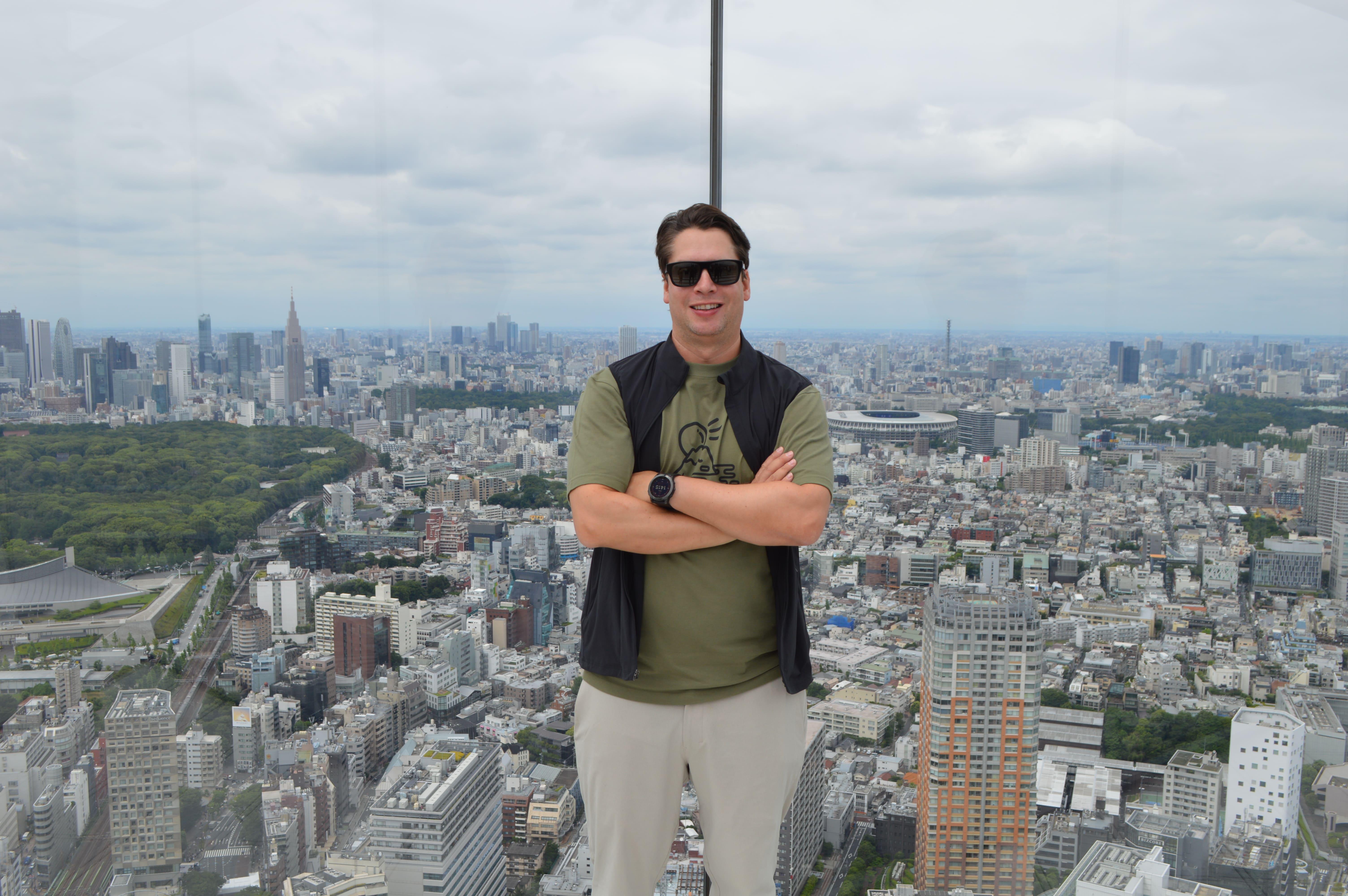 Shibuya Pop Culture Walk & Sky Observation Tour