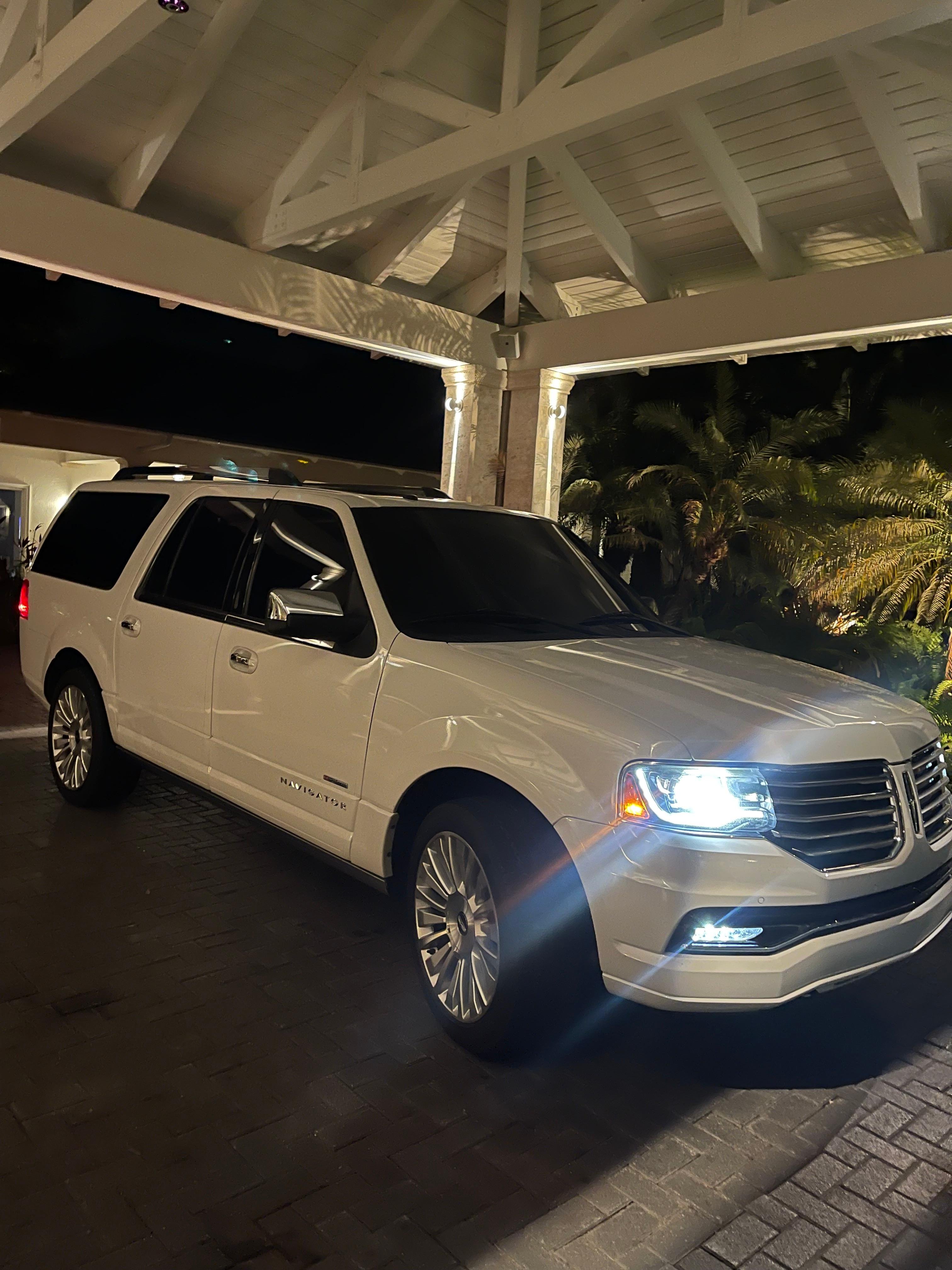 Private San Juan Airport & Port Transfer Service