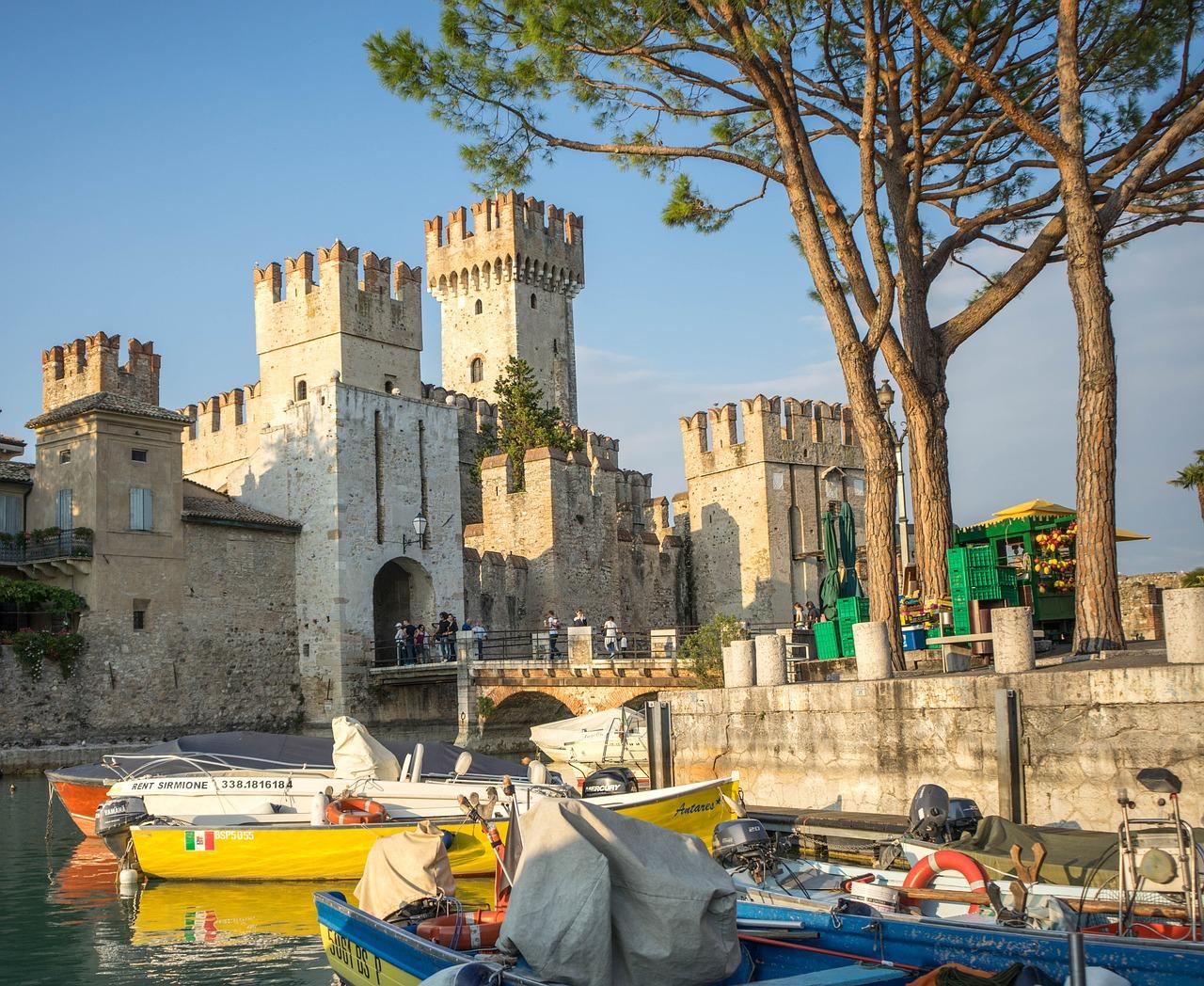 Lake Garda Boat Tour to Sirmione
