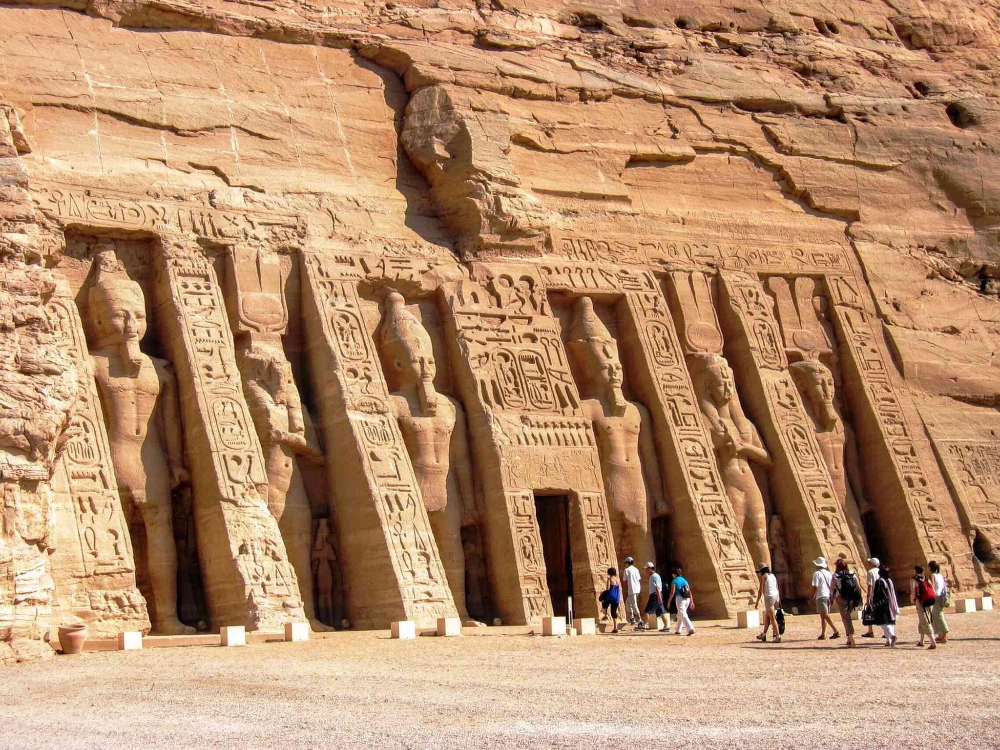 Aswan Private Tour: Abu Simbel Temples & Nubian Village