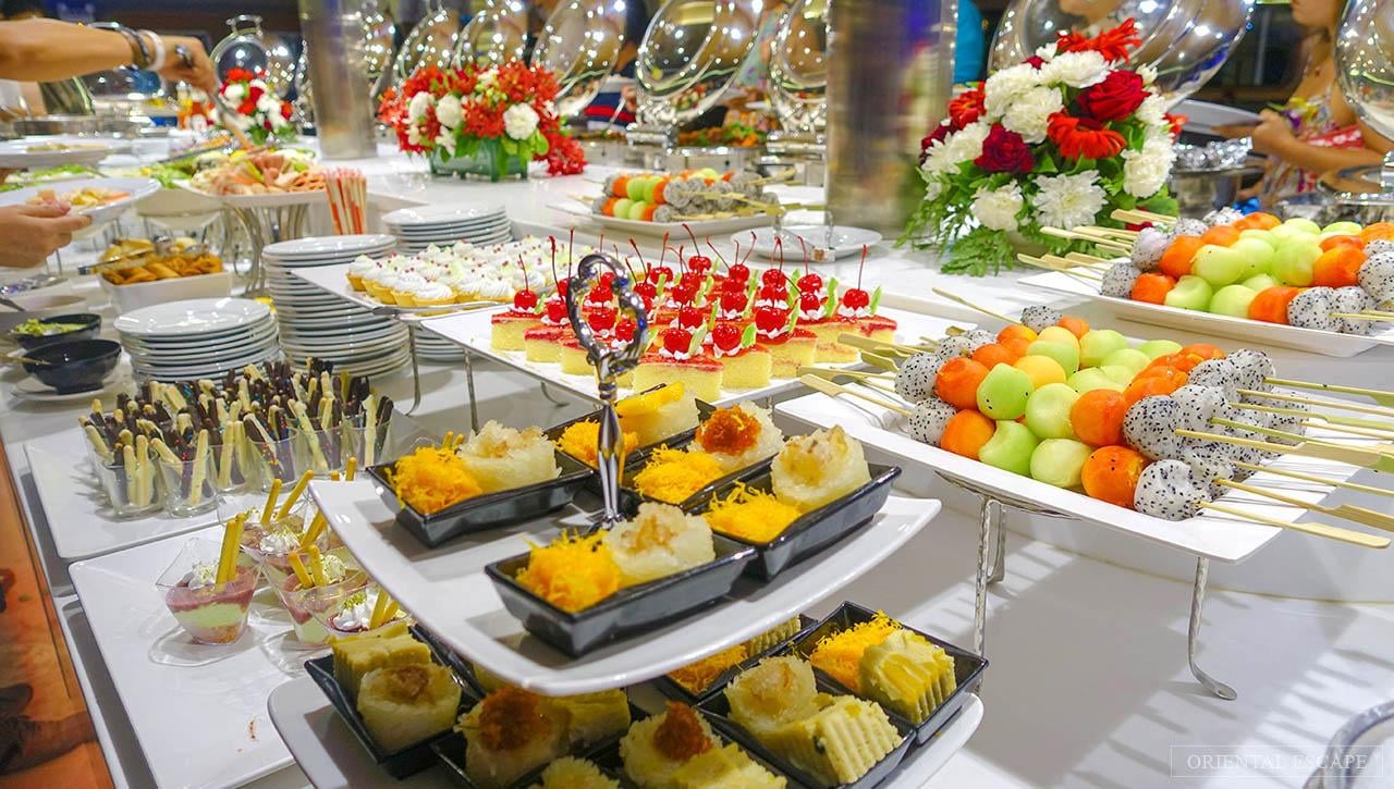 Wonderful Pearl Luxury Dinner Cruise on the Chao Phraya
