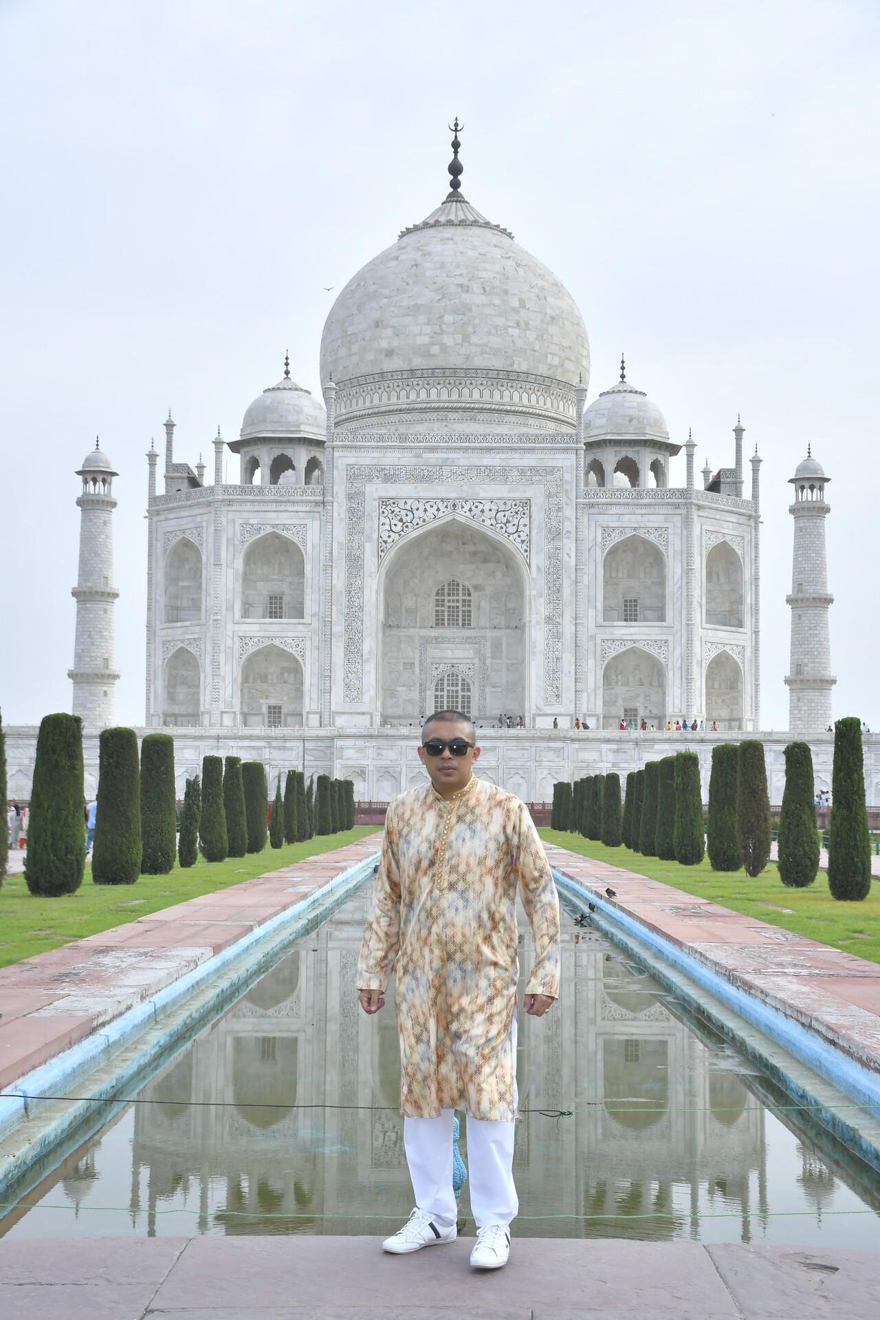 Delhi to Taj Mahal Sunrise Photography Tour with Licensed Guide