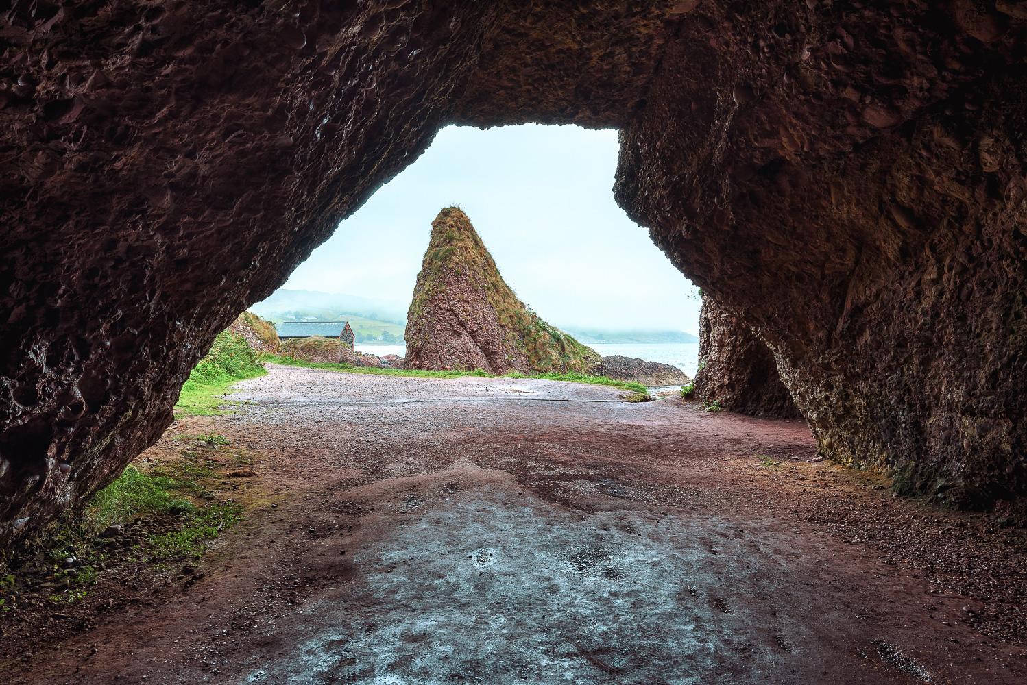 From Belfast: Giant's Causeway Guided Day Tour With Castles